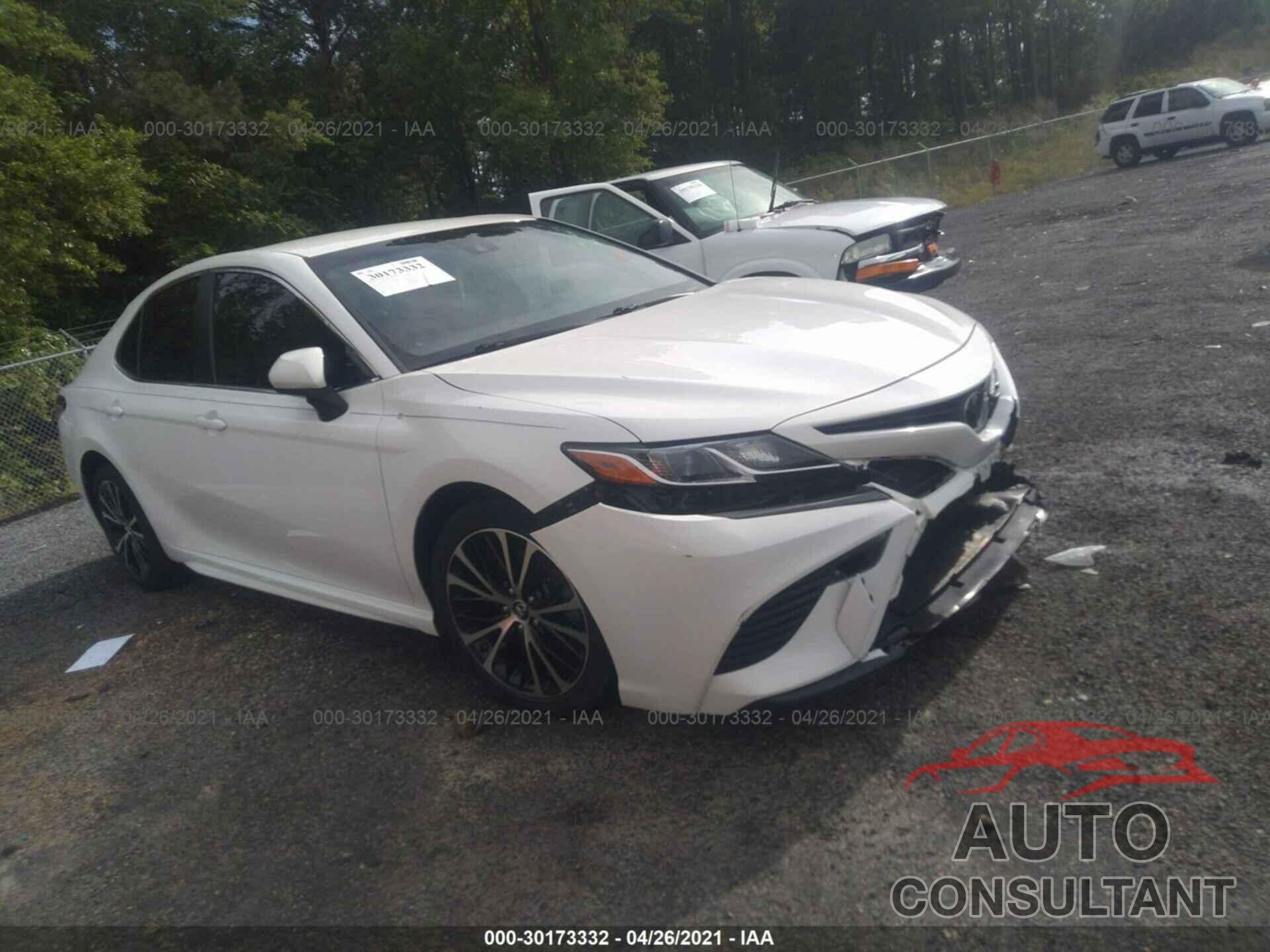 TOYOTA CAMRY 2018 - JTNB11HK3J3027979