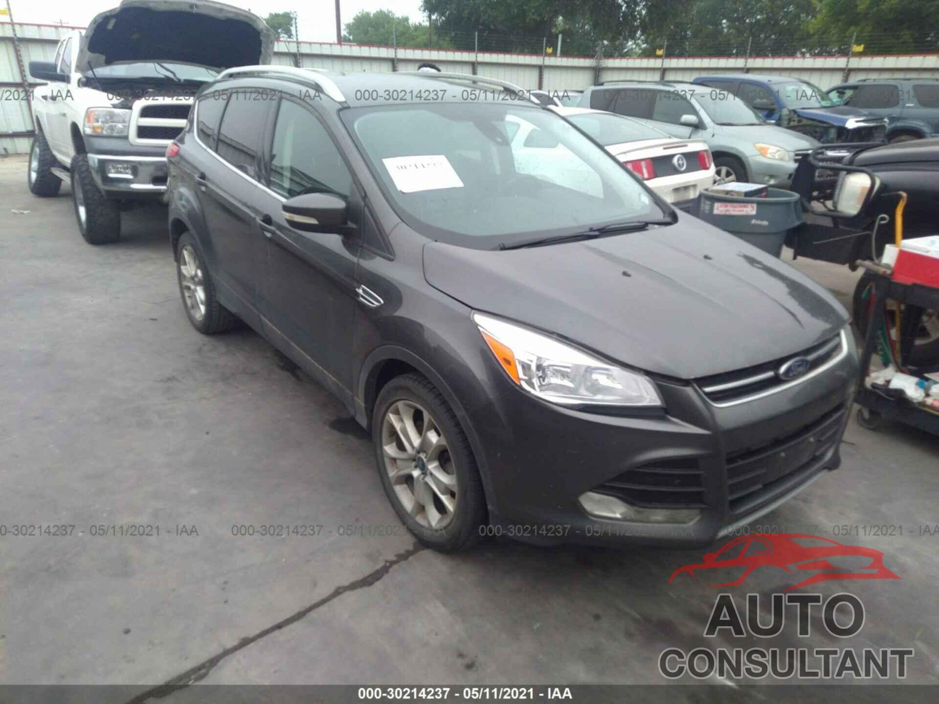 FORD ESCAPE 2016 - 1FMCU0J95GUB97390