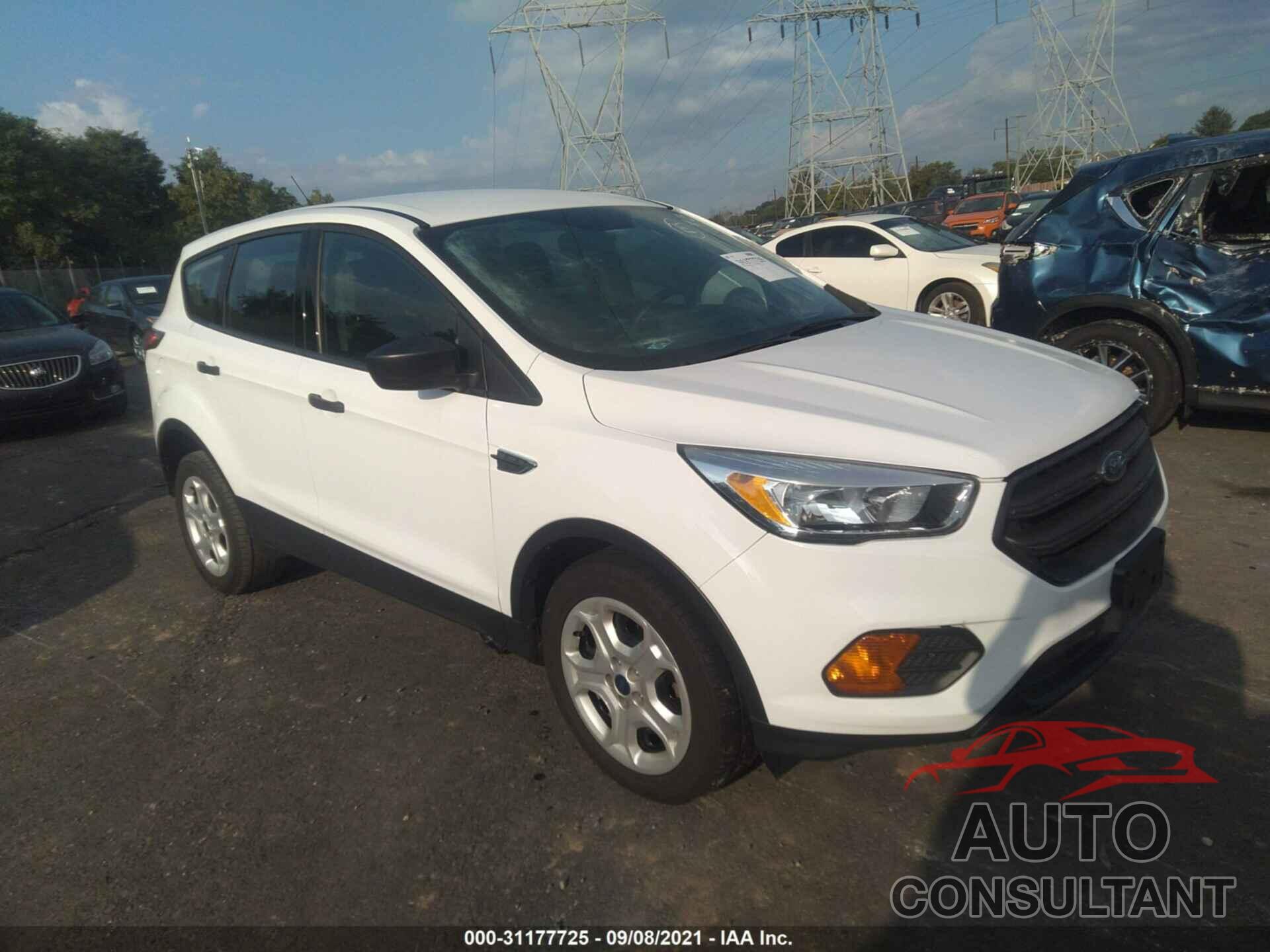 FORD ESCAPE 2017 - 1FMCU0F74HUA26820
