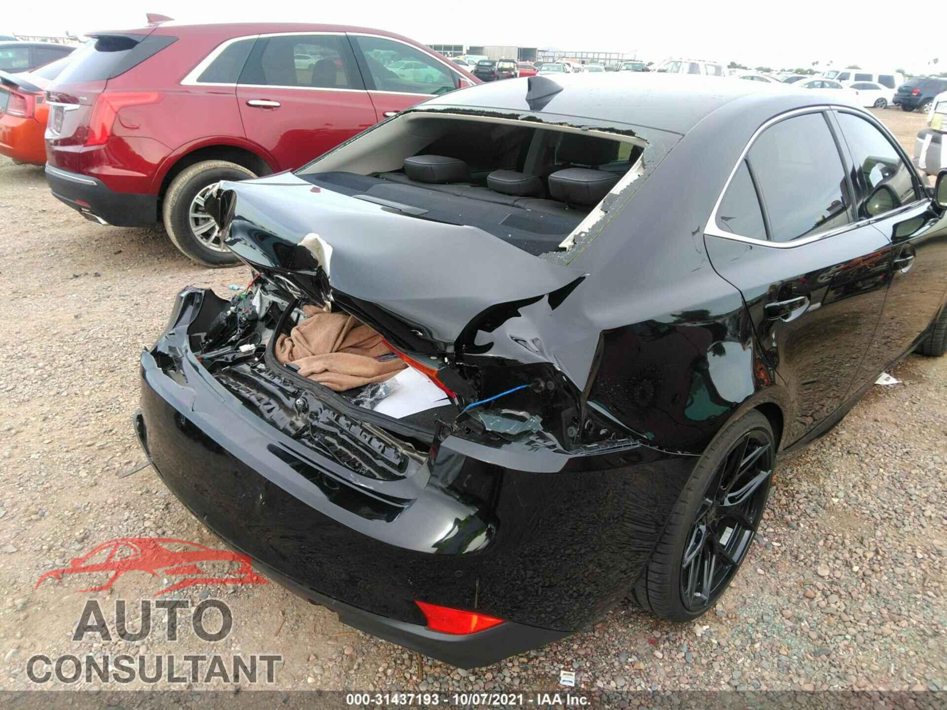 LEXUS IS 2020 - JTHDA1D21L5107189
