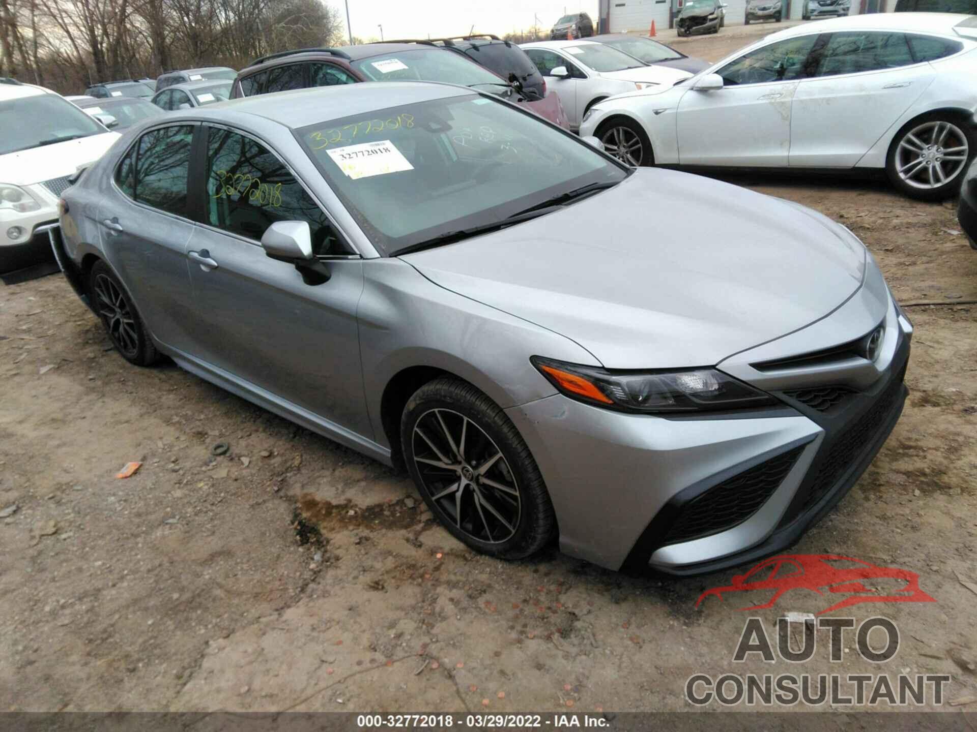 TOYOTA CAMRY 2021 - 4T1G11AK7MU469369
