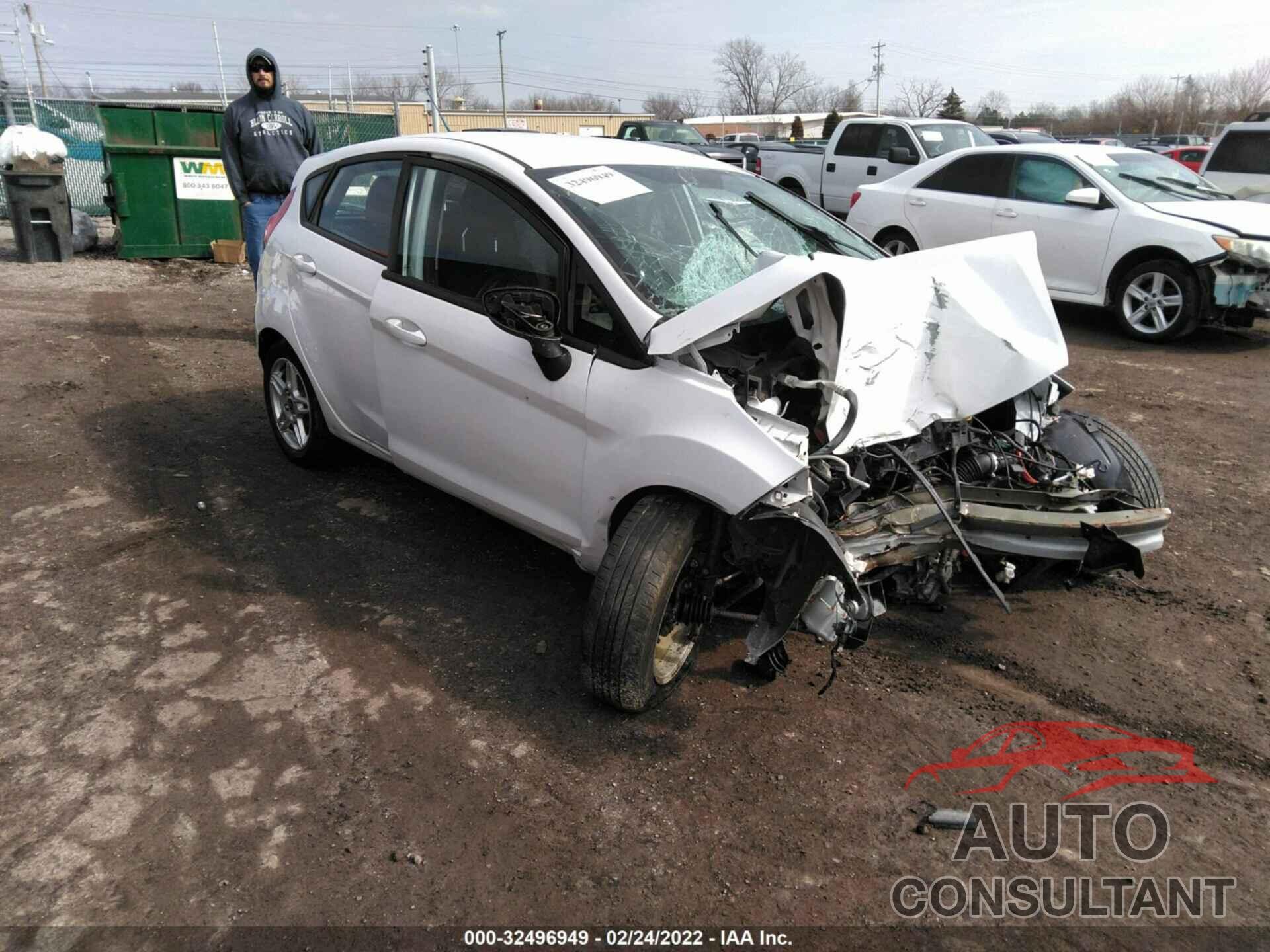 FORD FIESTA 2017 - 3FADP4EJ2HM129376