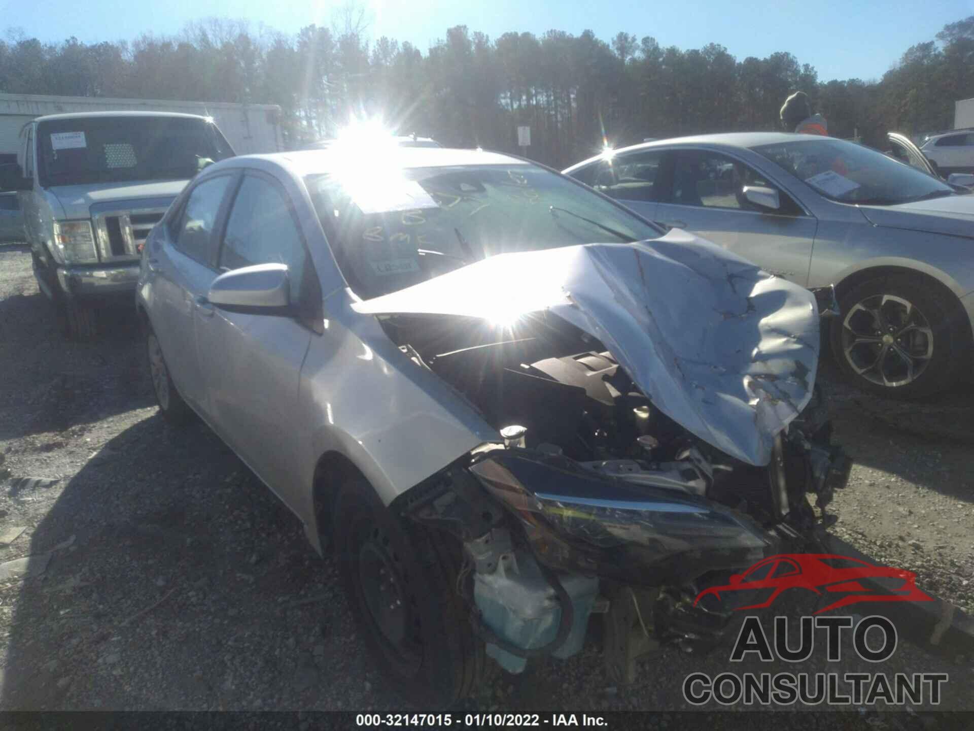 TOYOTA COROLLA 2018 - 5YFBURHE9JP780377