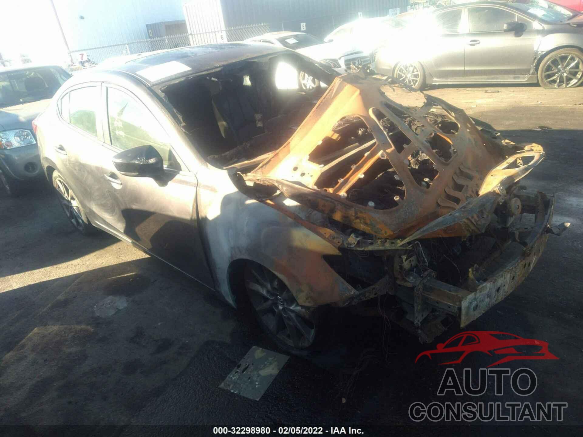 MAZDA MAZDA3 4-DOOR 2018 - 3MZBN1V31JM227227