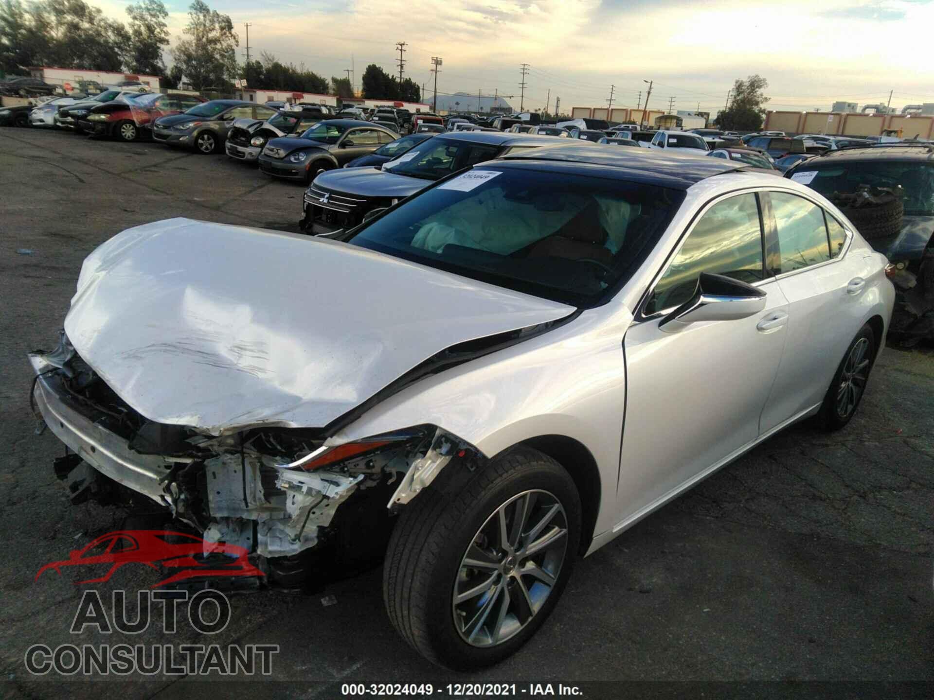 LEXUS ES 2019 - 58ABZ1B17KU031708