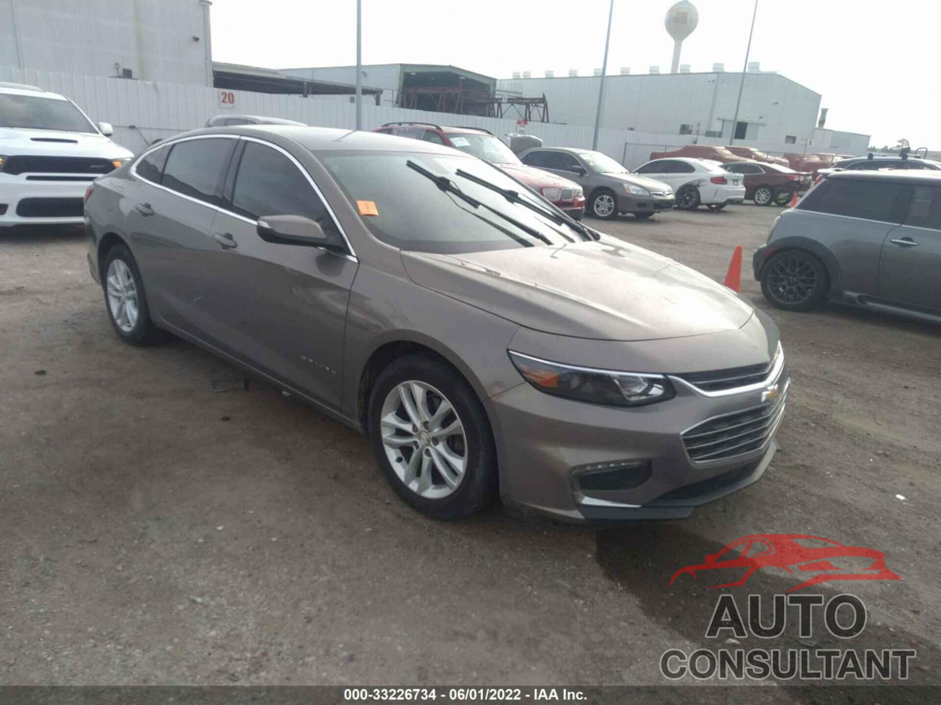 CHEVROLET MALIBU 2017 - 1G1ZE5STXHF289354