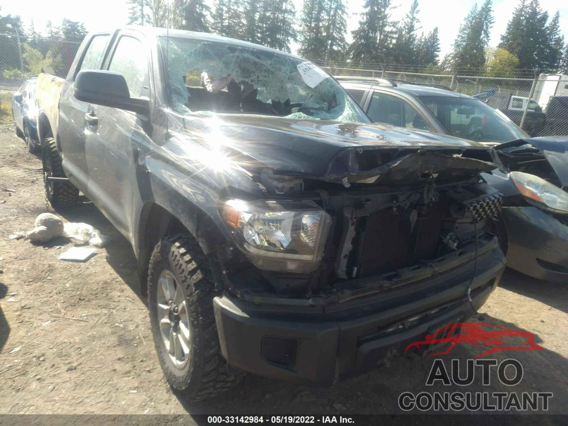 TOYOTA TUNDRA 4WD 2018 - 5TFUM5F18JX077310