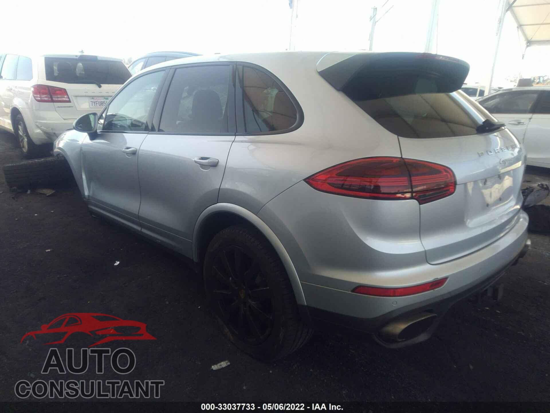 PORSCHE CAYENNE 2017 - WP1AA2A28HKA80384