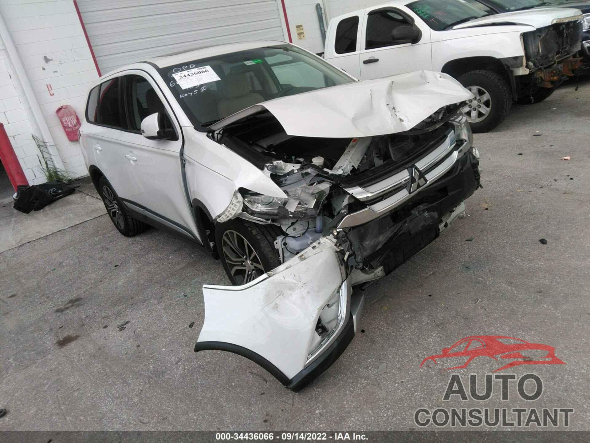 MITSUBISHI OUTLANDER 2017 - JA4AD3A31HZ031701