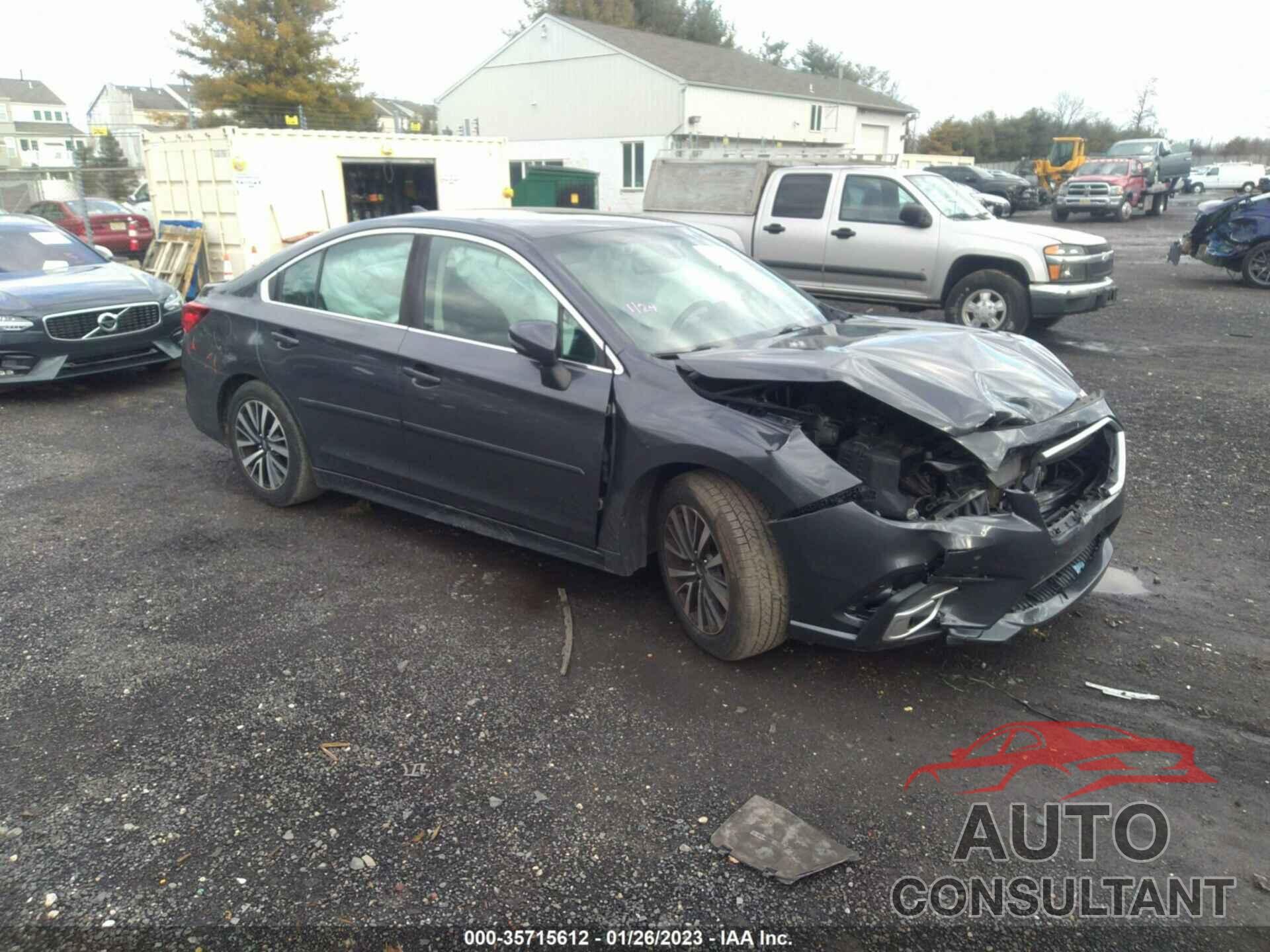 SUBARU LEGACY 2018 - 4S3BNAF60J3014010