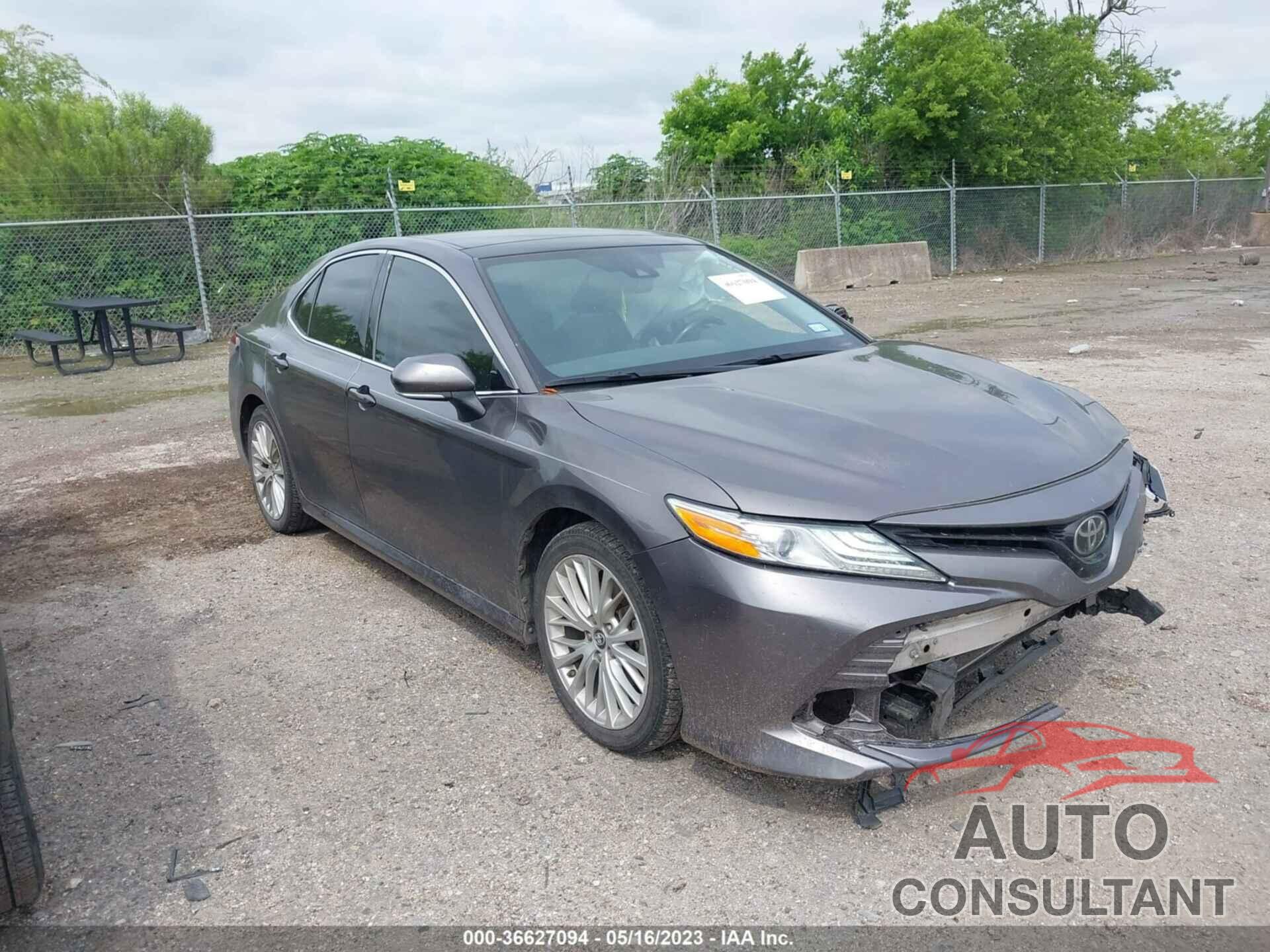 TOYOTA CAMRY 2019 - 4T1B11HK2KU725737