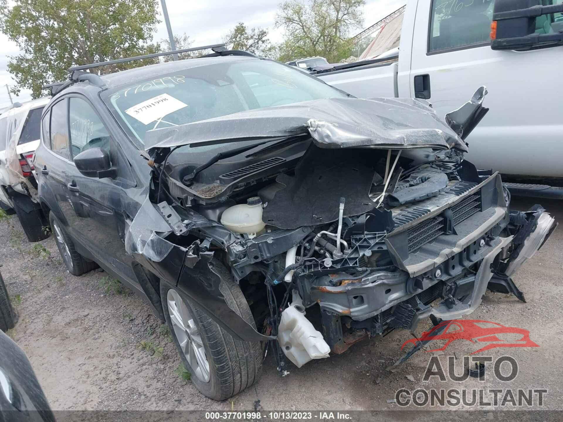 FORD ESCAPE 2018 - 1FMCU9GD8JUB76699