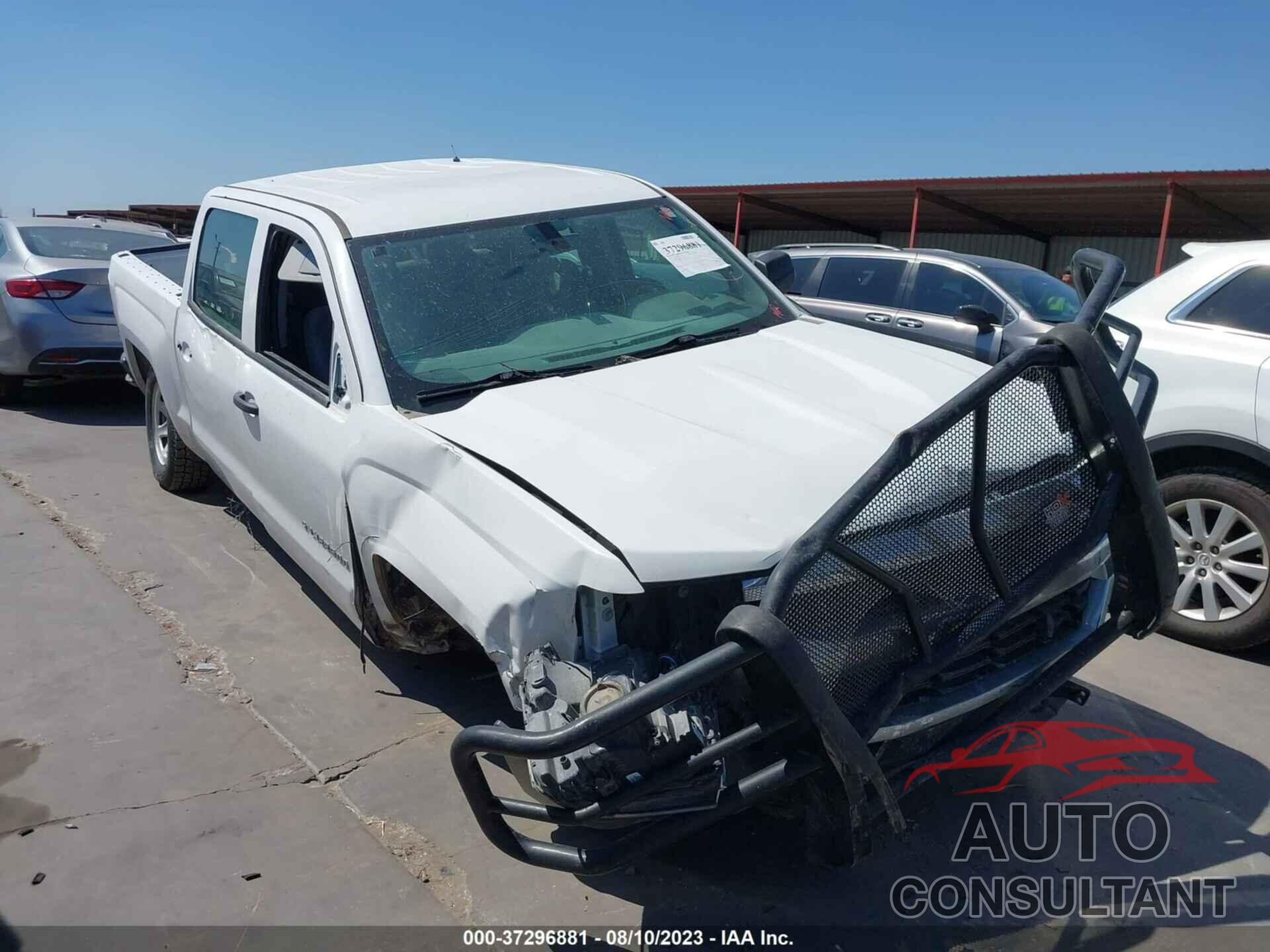 CHEVROLET SILVERADO 1500 2018 - 3GCUKNEC9JG151279