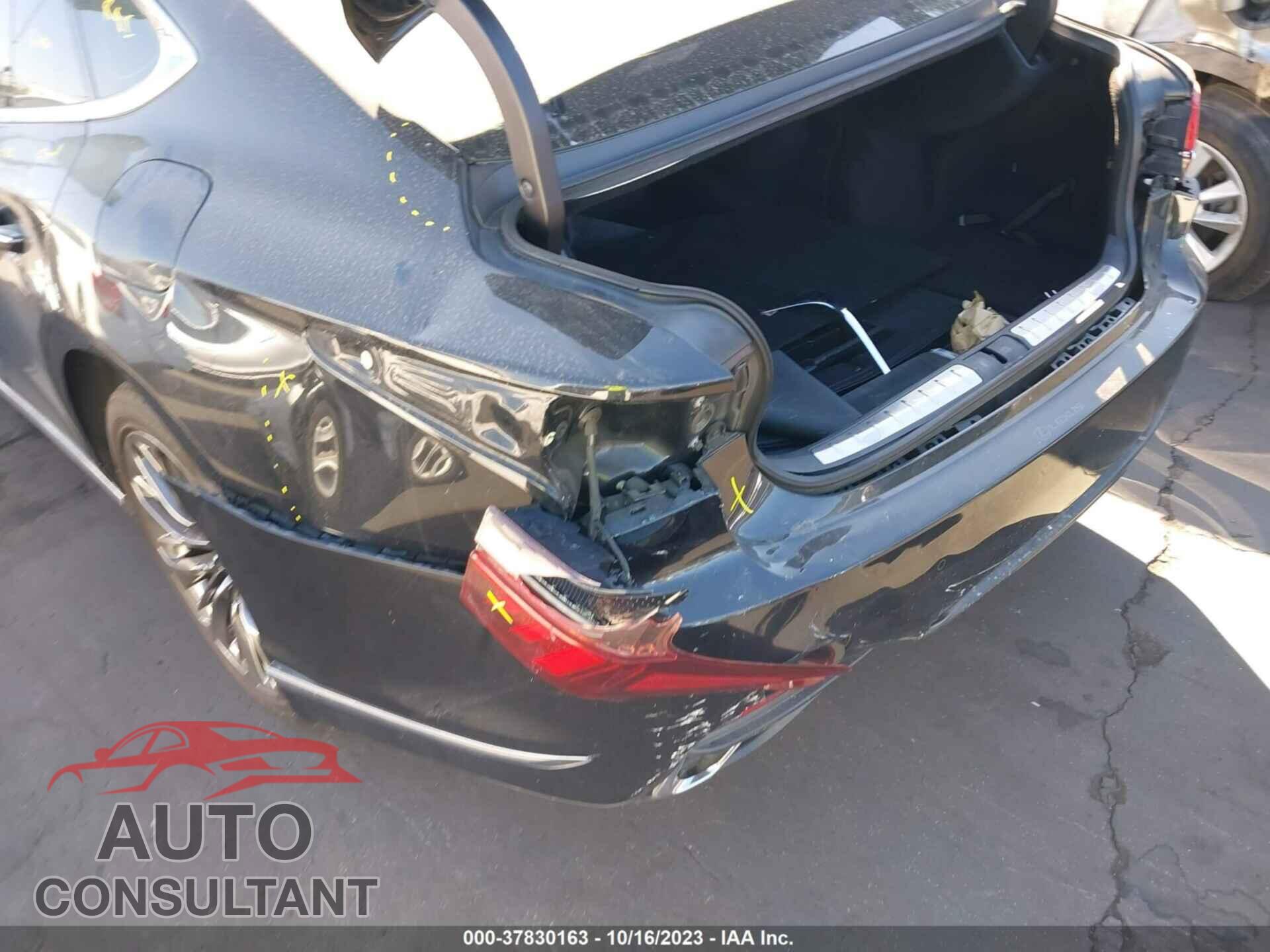 LEXUS LS 500 2018 - JTHB5LFF2J5005601