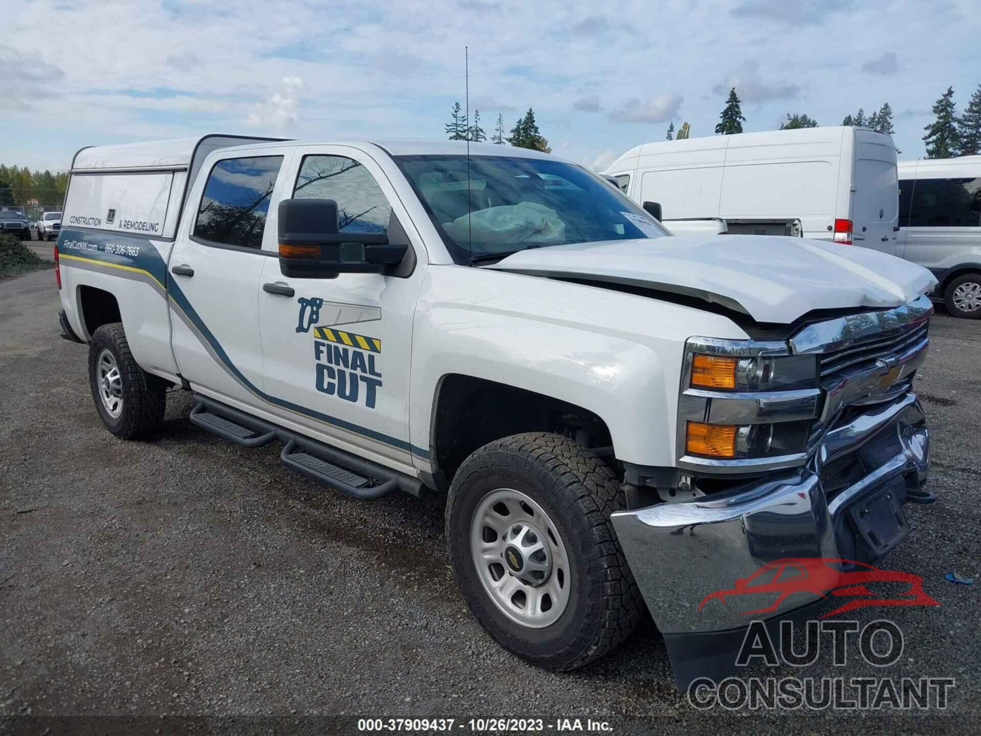 CHEVROLET SILVERADO 2500HD 2018 - 1GC1KUEG6JF268898