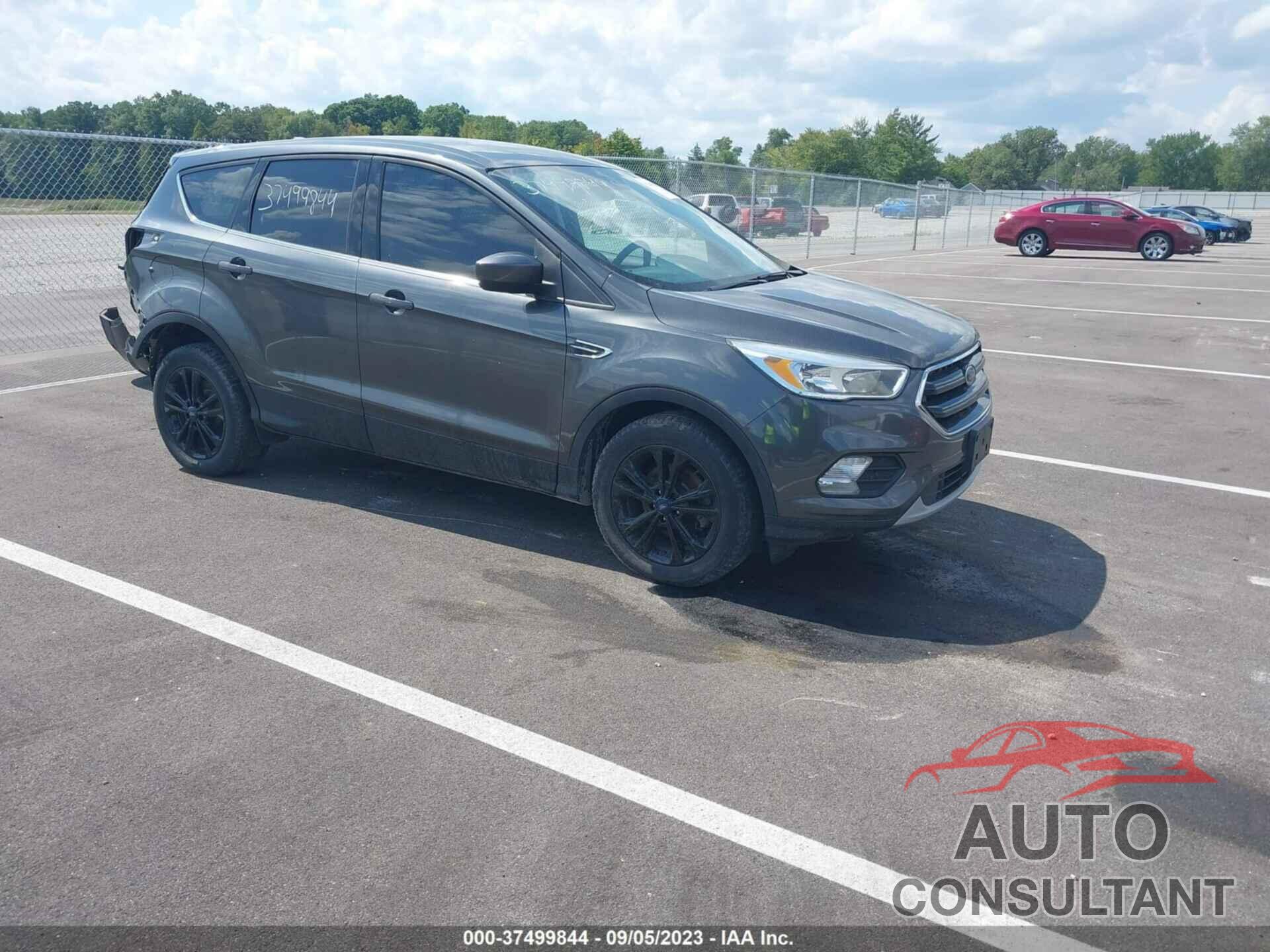 FORD ESCAPE 2017 - 1FMCU0GD0HUA41965