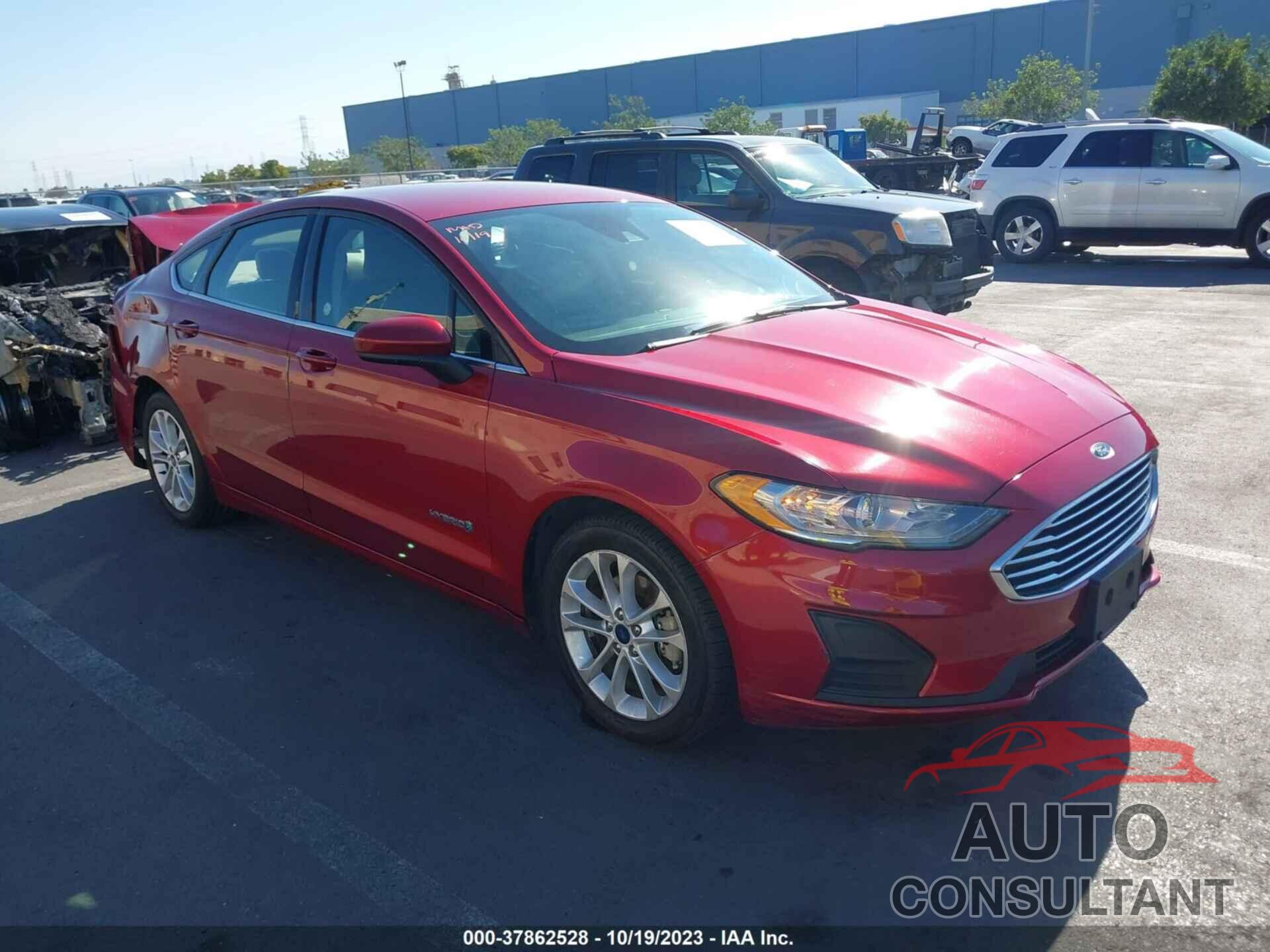 FORD FUSION HYBRID 2019 - 3FA6P0LUXKR208061