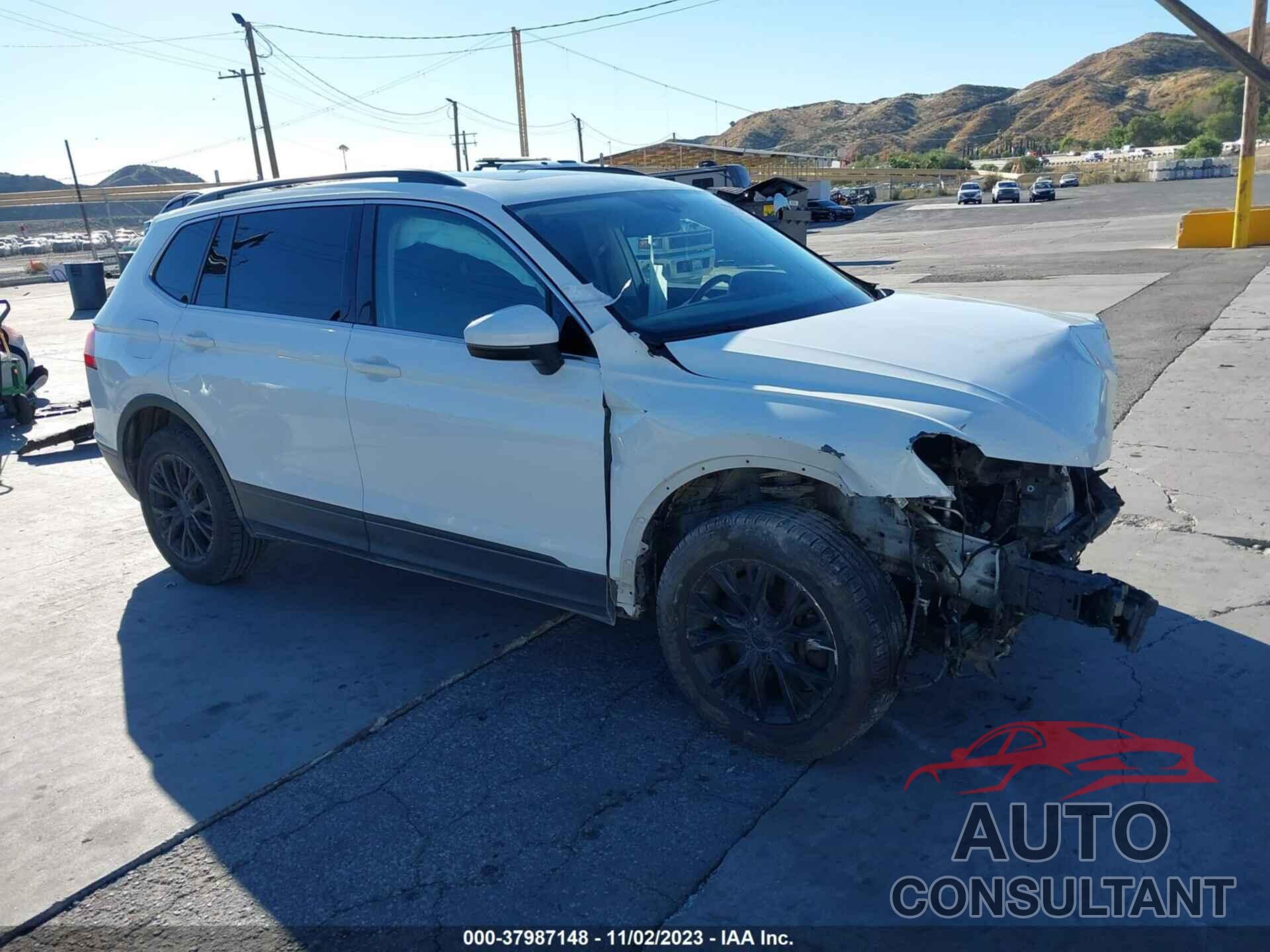 VOLKSWAGEN TIGUAN 2019 - 3VV3B7AX9KM074613