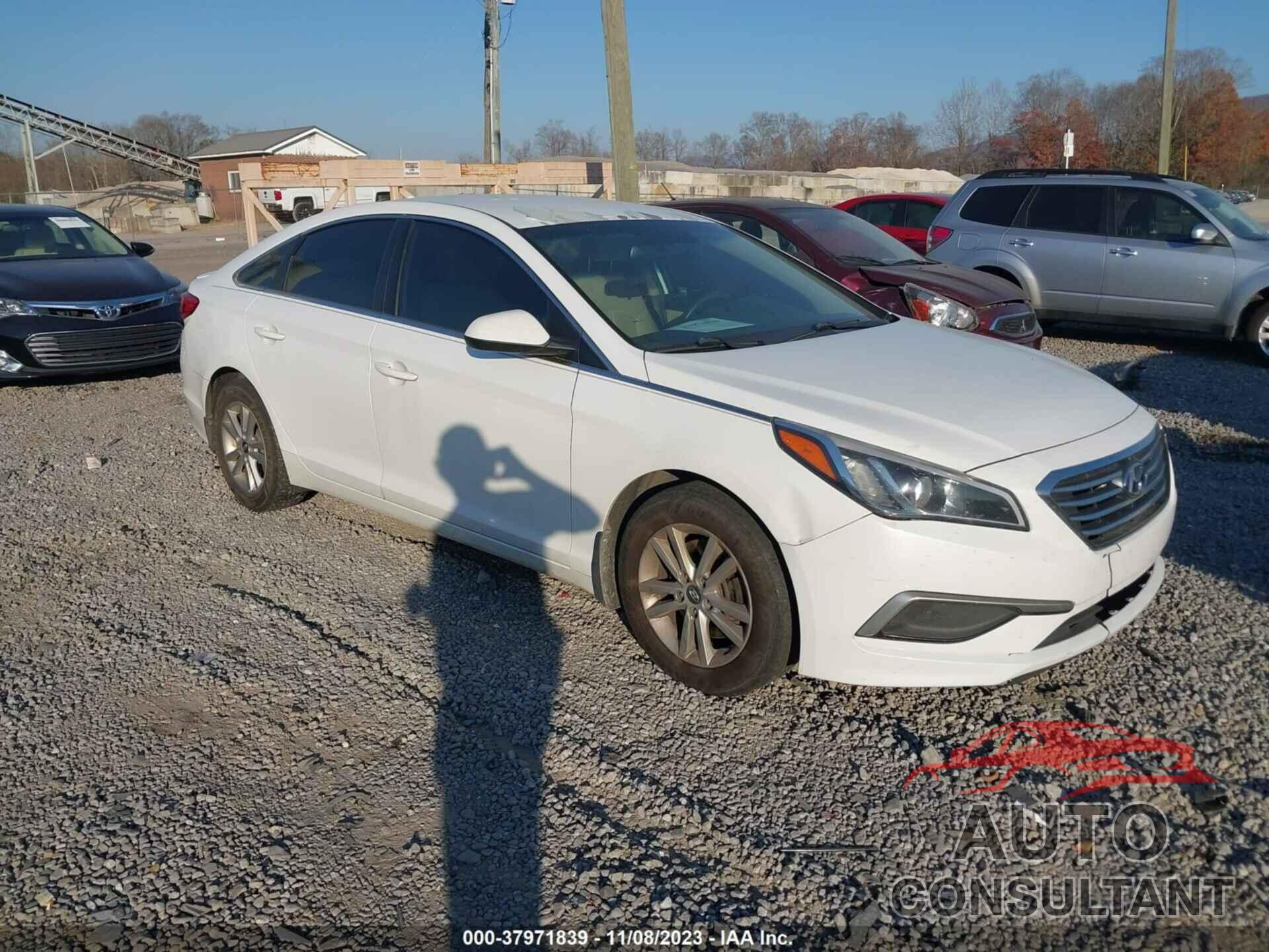 HYUNDAI SONATA 2017 - 5NPE24AF3HH577615