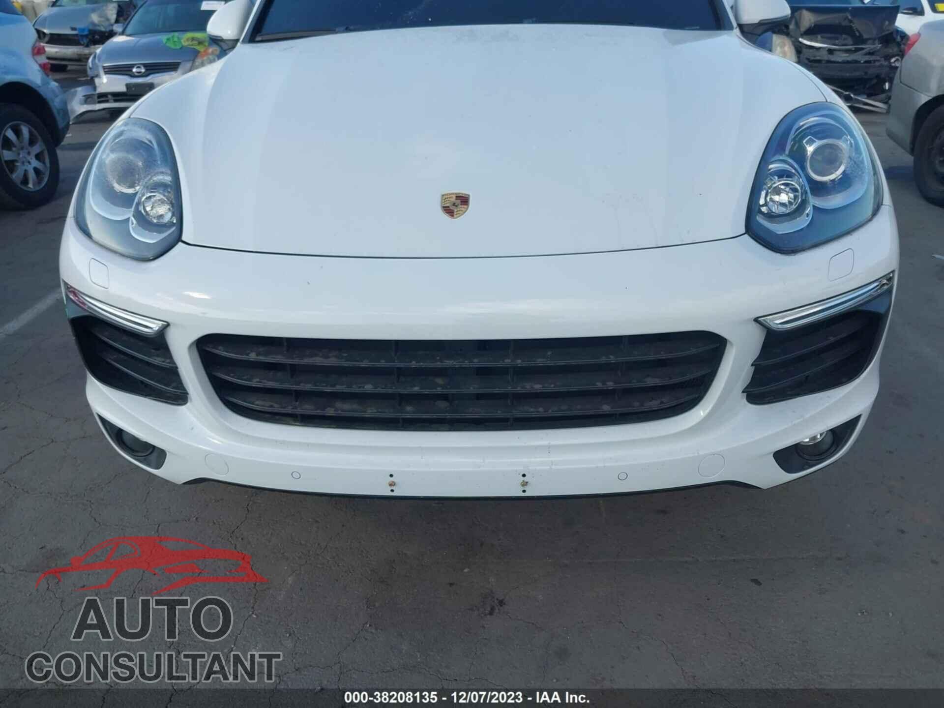 PORSCHE CAYENNE 2018 - WP1AA2A27JKA03009