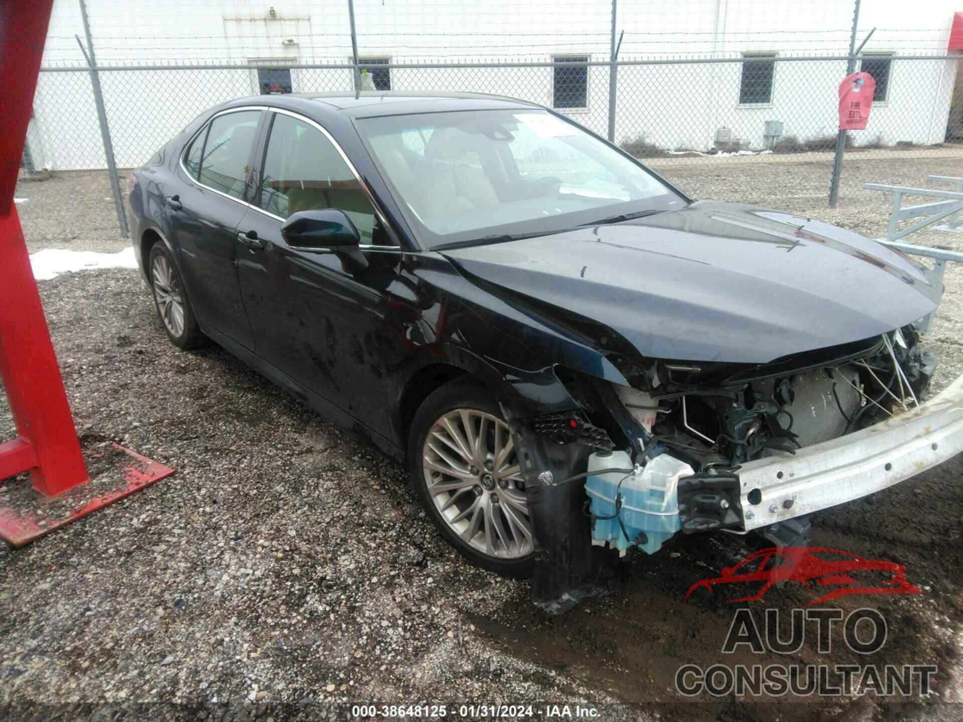 TOYOTA CAMRY 2018 - 4T1BZ1HK9JU501937