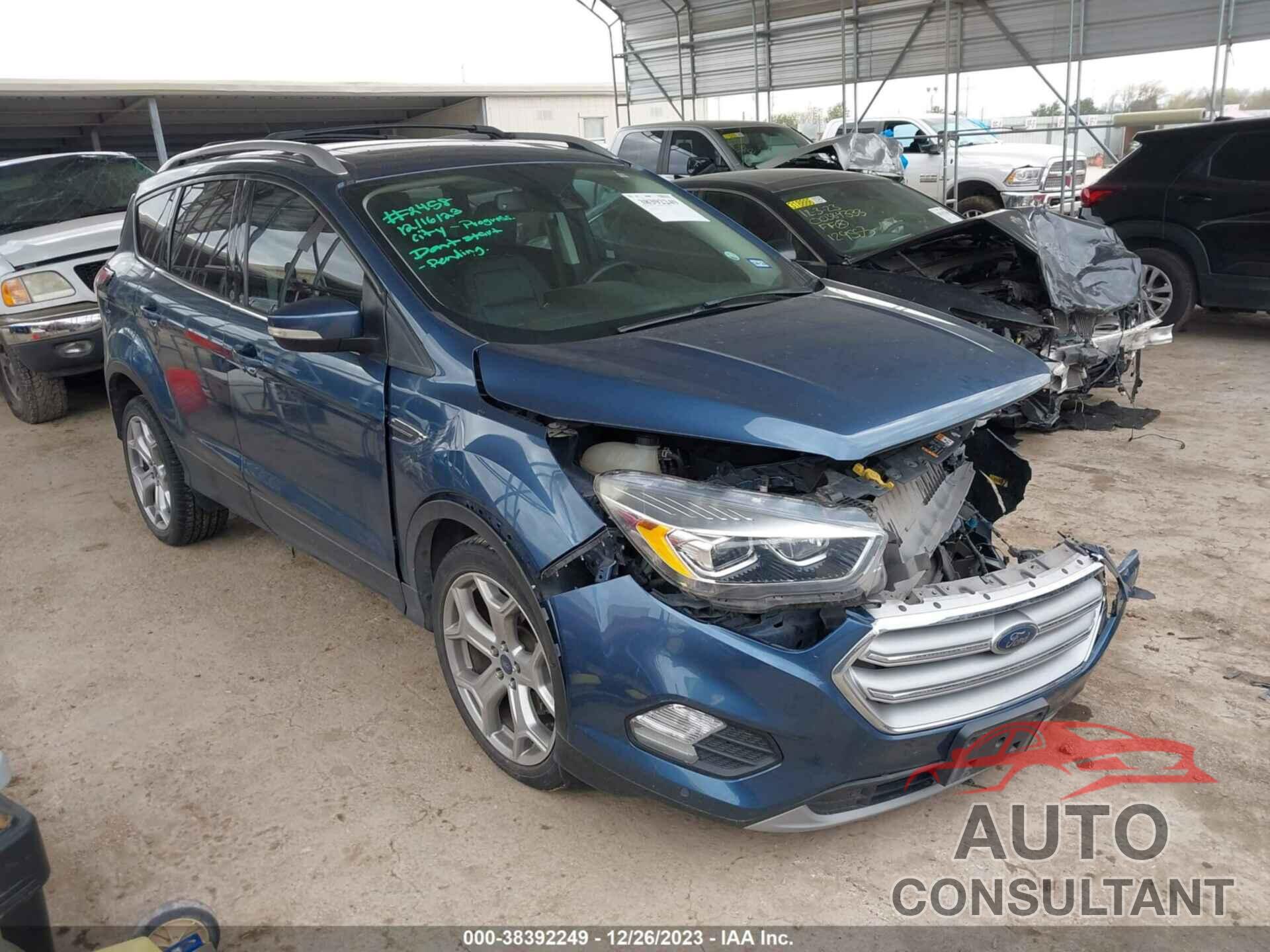 FORD ESCAPE 2018 - 1FMCU9J96JUC75770
