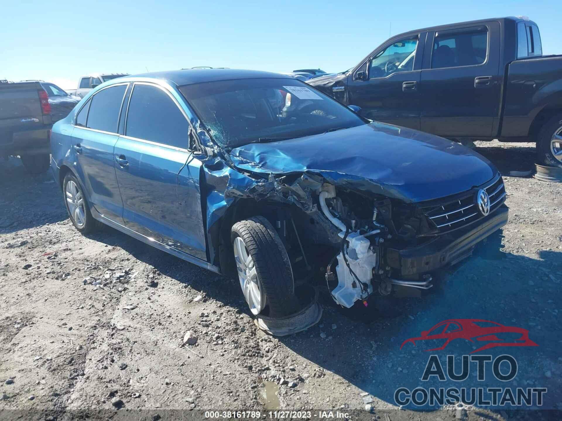 VOLKSWAGEN JETTA 2018 - 3VW2B7AJ0JM228322