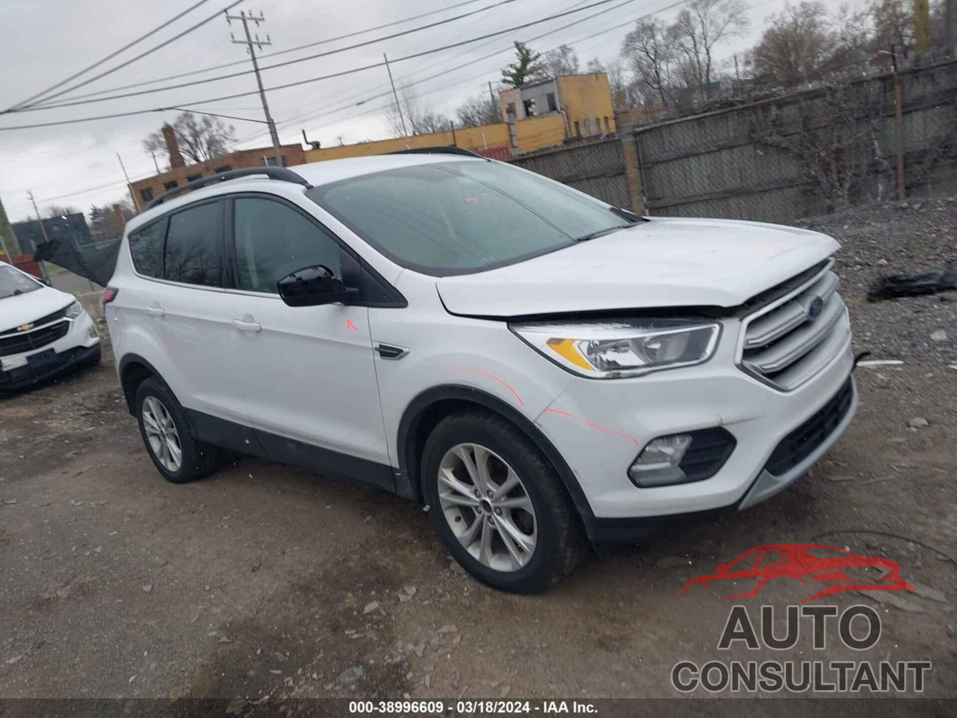 FORD ESCAPE 2018 - 1FMCU0GD4JUD28201