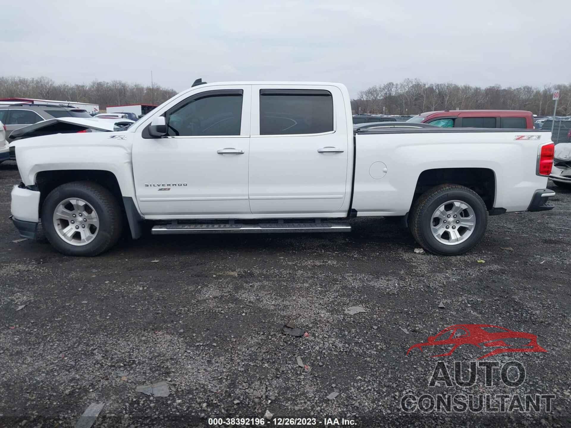 CHEVROLET SILVERADO 1500 2017 - 1GCUKREC2HF158075