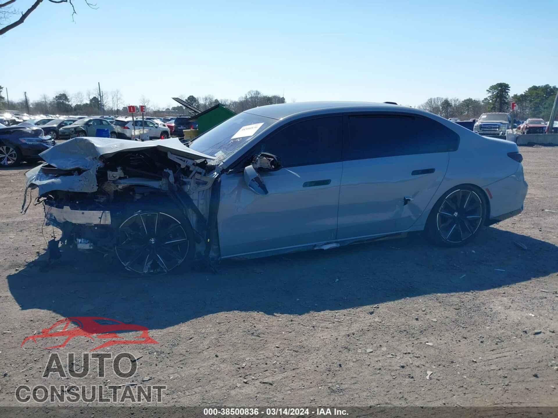 BMW 760I 2023 - WBA33EJ08PCM43096