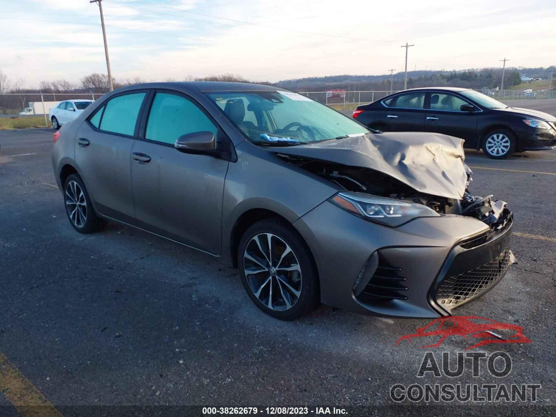 TOYOTA COROLLA 2018 - 5YFBURHE2JP816202