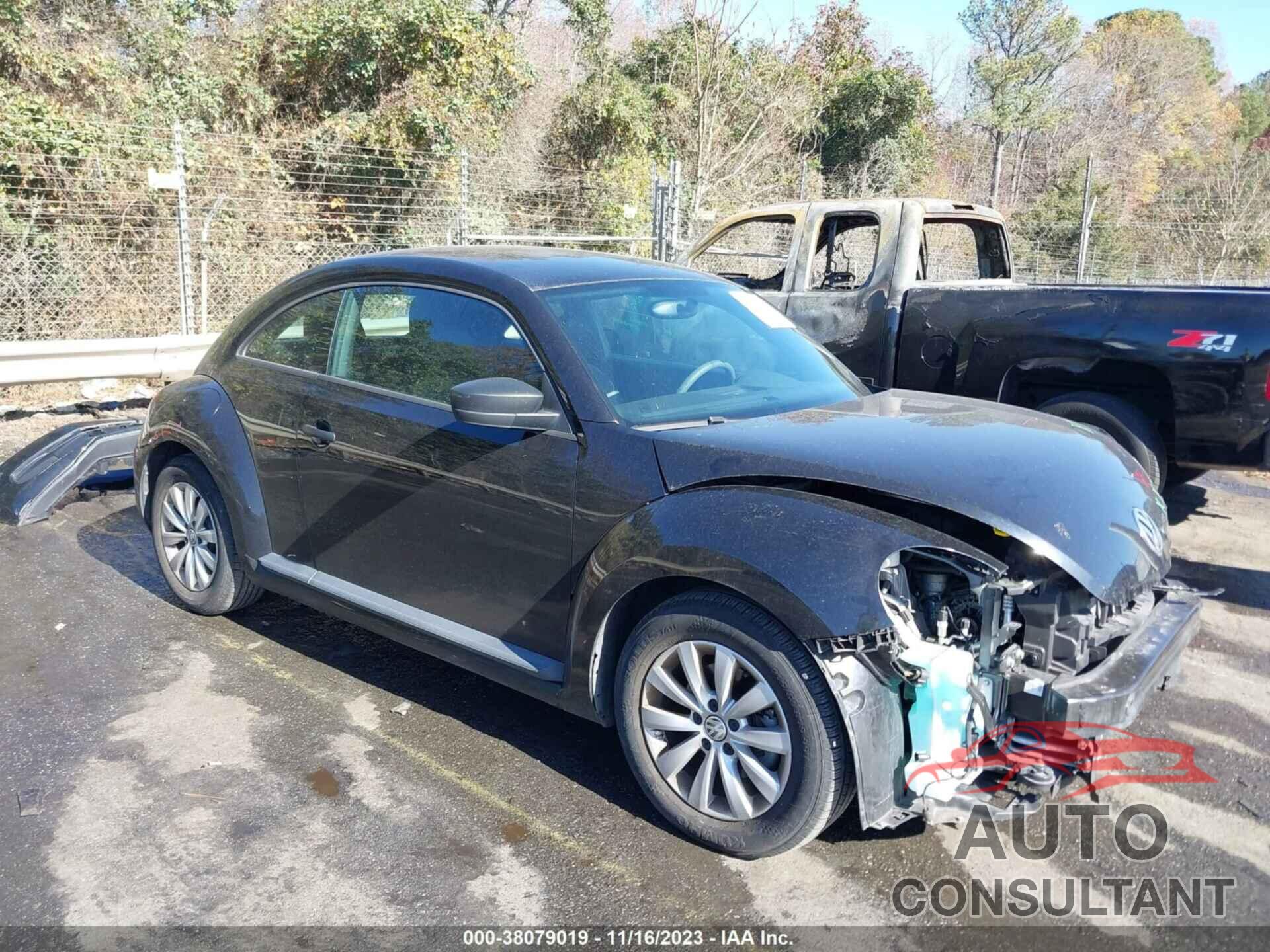 VOLKSWAGEN BEETLE 2016 - 3VWF17AT1GM610048