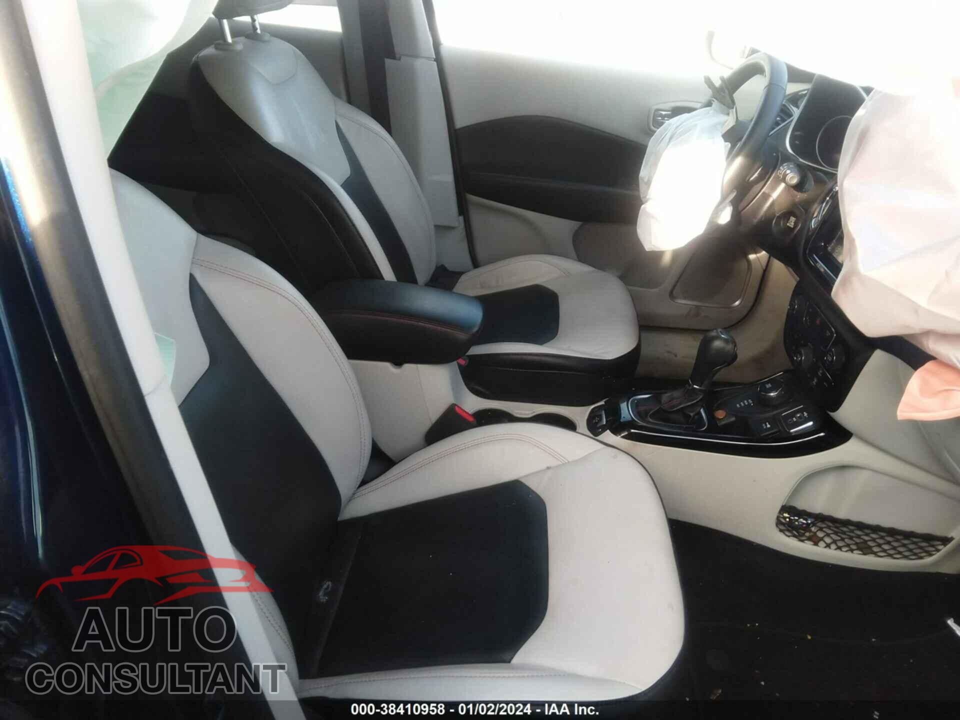 JEEP COMPASS 2020 - 3C4NJDCB1LT248563