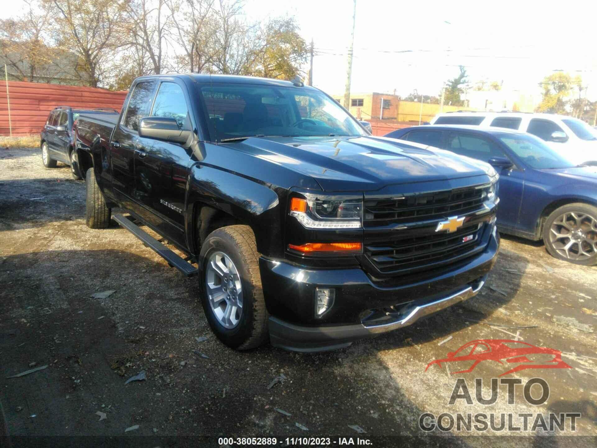 CHEVROLET SILVERADO 1500 2018 - 2GCVKREC9J1109697