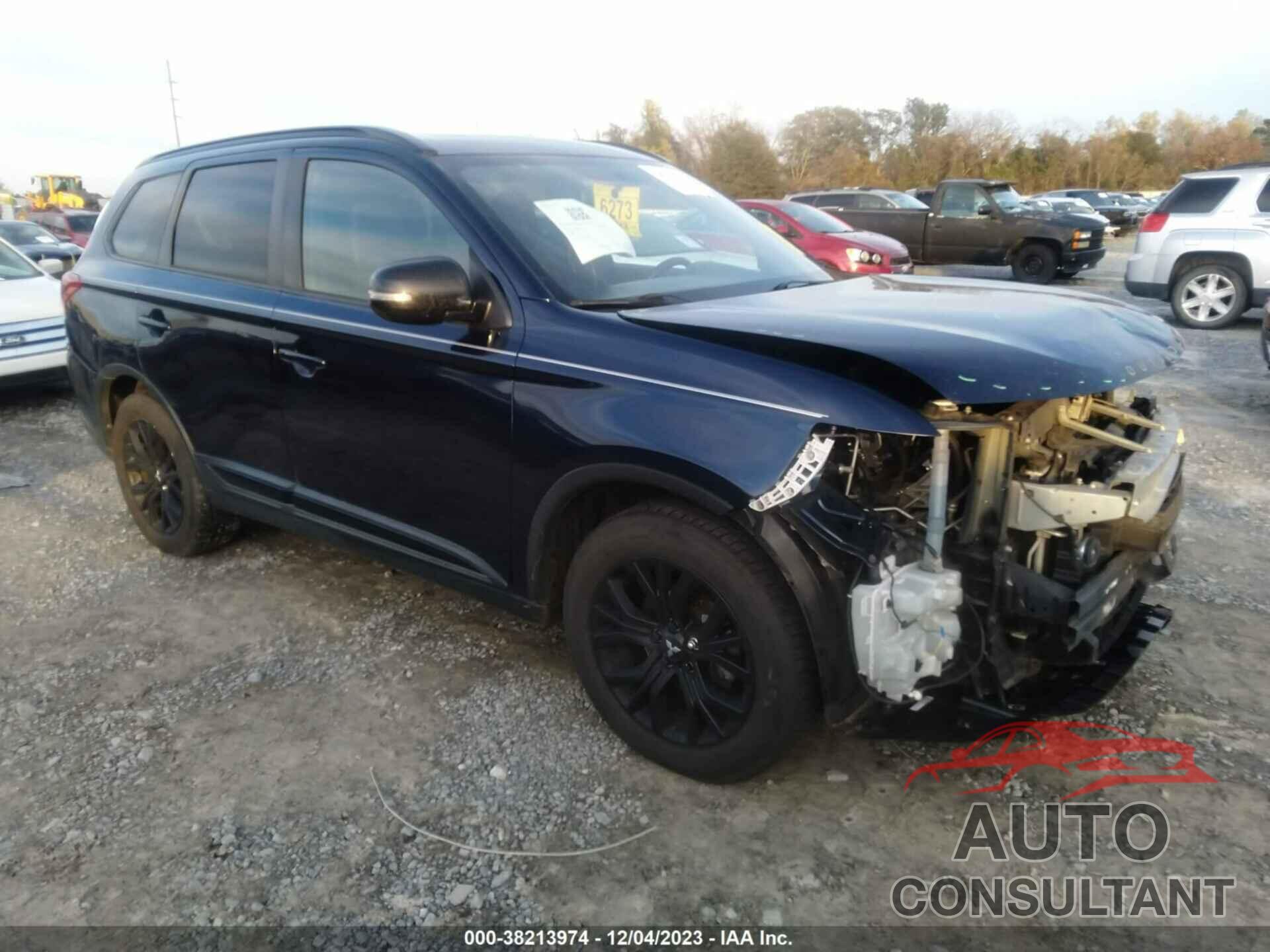 MITSUBISHI OUTLANDER 2018 - JA4AD3A38JZ037100