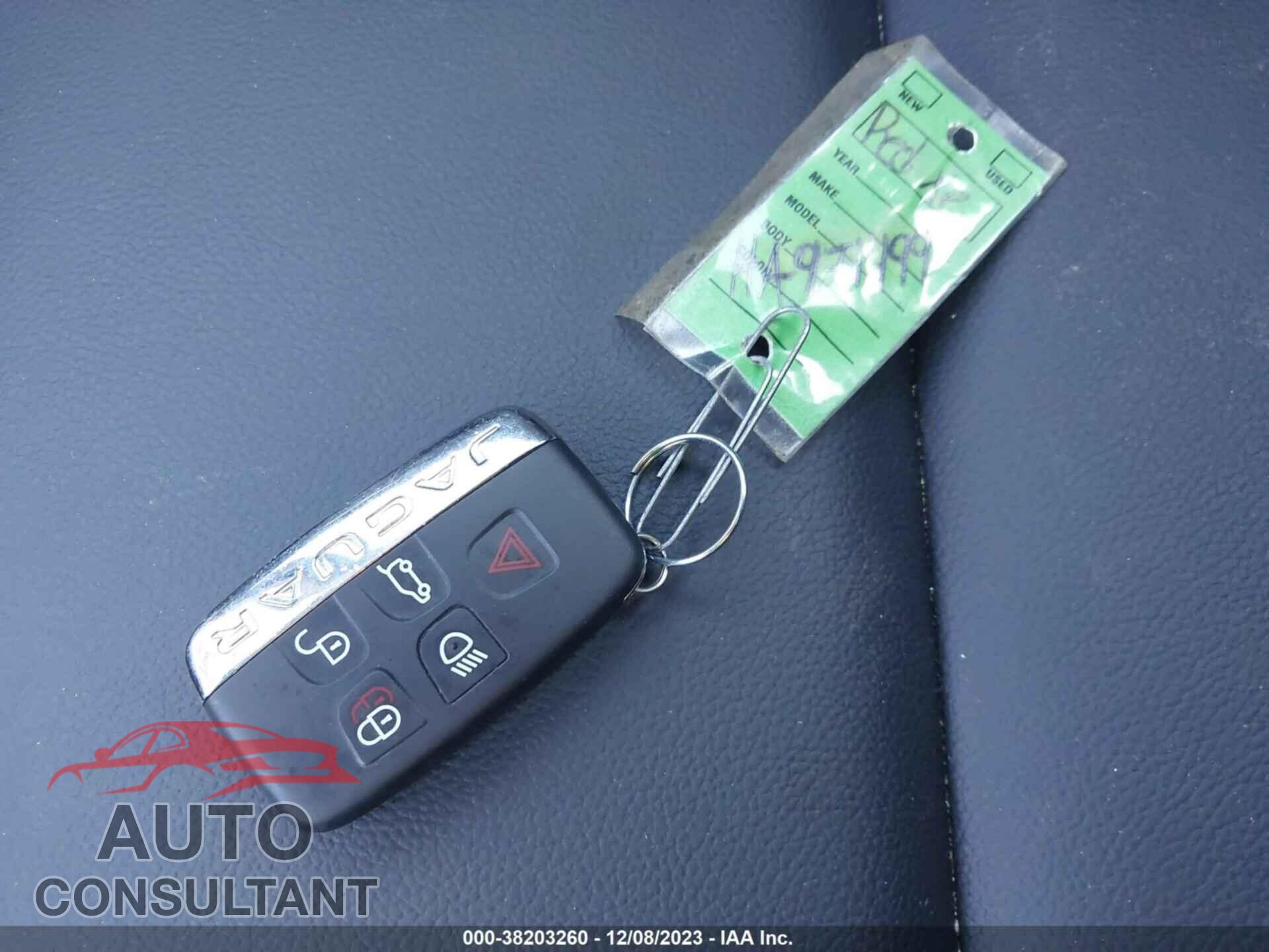 JAGUAR XE 2017 - SAJAJ4BV3HA971499