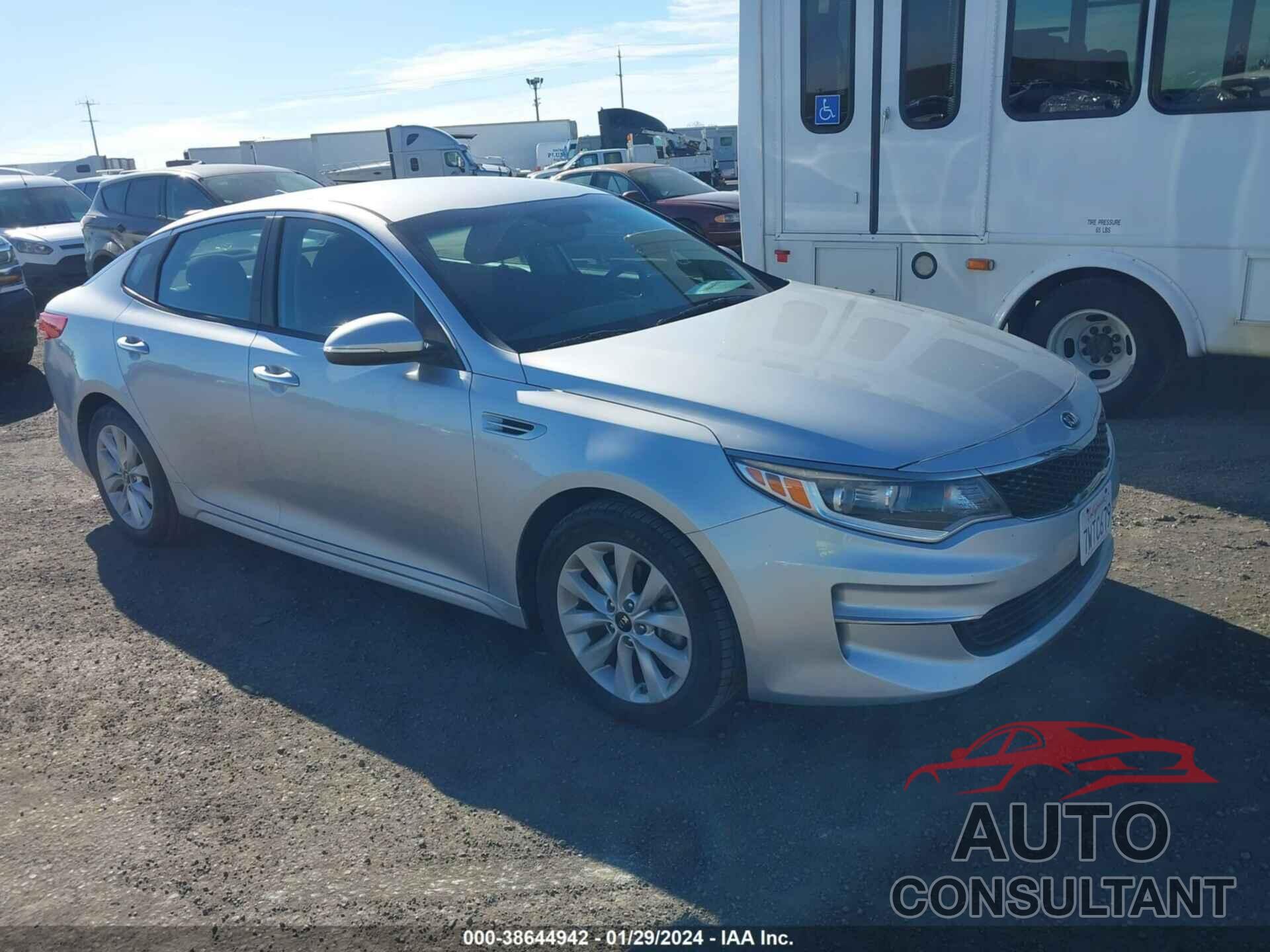 KIA OPTIMA 2017 - 5XXGT4L32HG141732