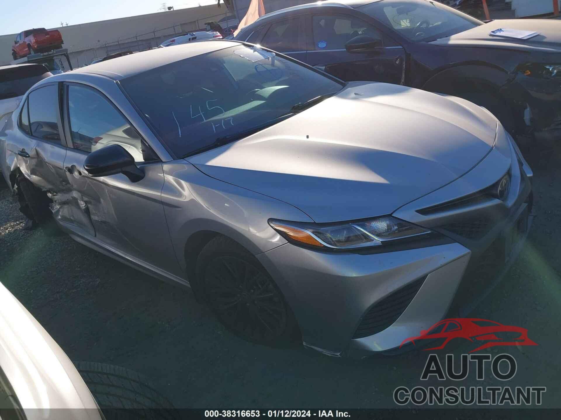 TOYOTA CAMRY 2020 - 4T1G11AK6LU373103