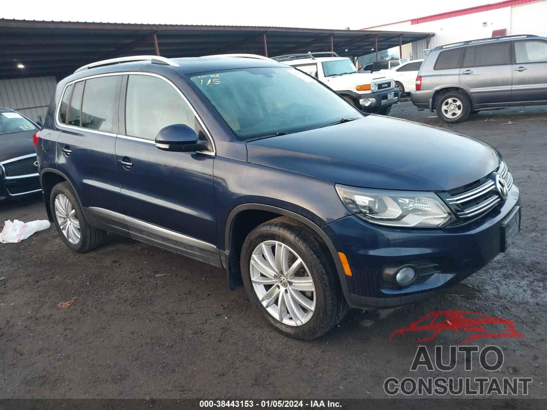 VOLKSWAGEN TIGUAN 2016 - WVGAV7AX7GW602777