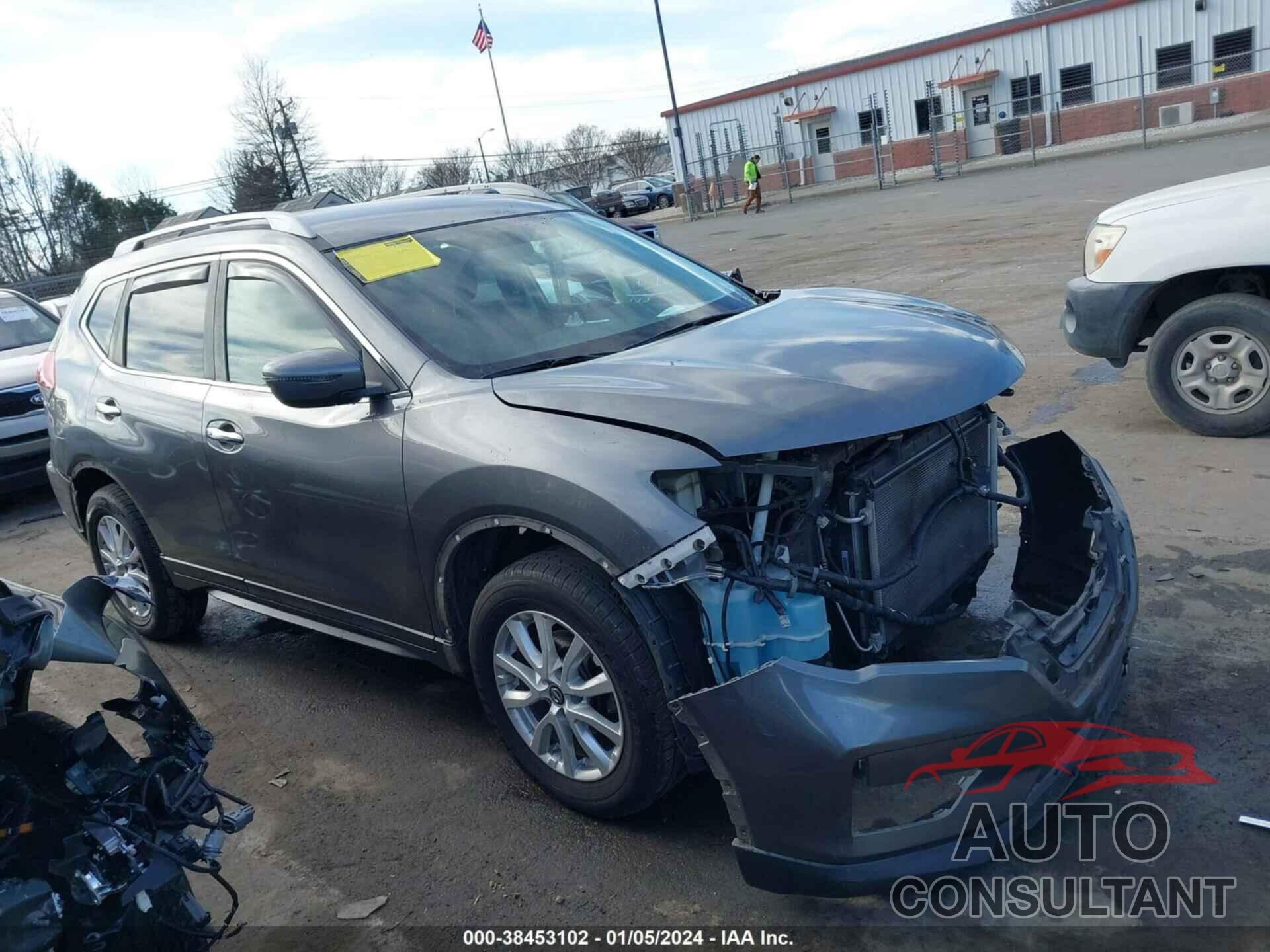 NISSAN ROGUE 2018 - 5N1AT2MV5JC713033