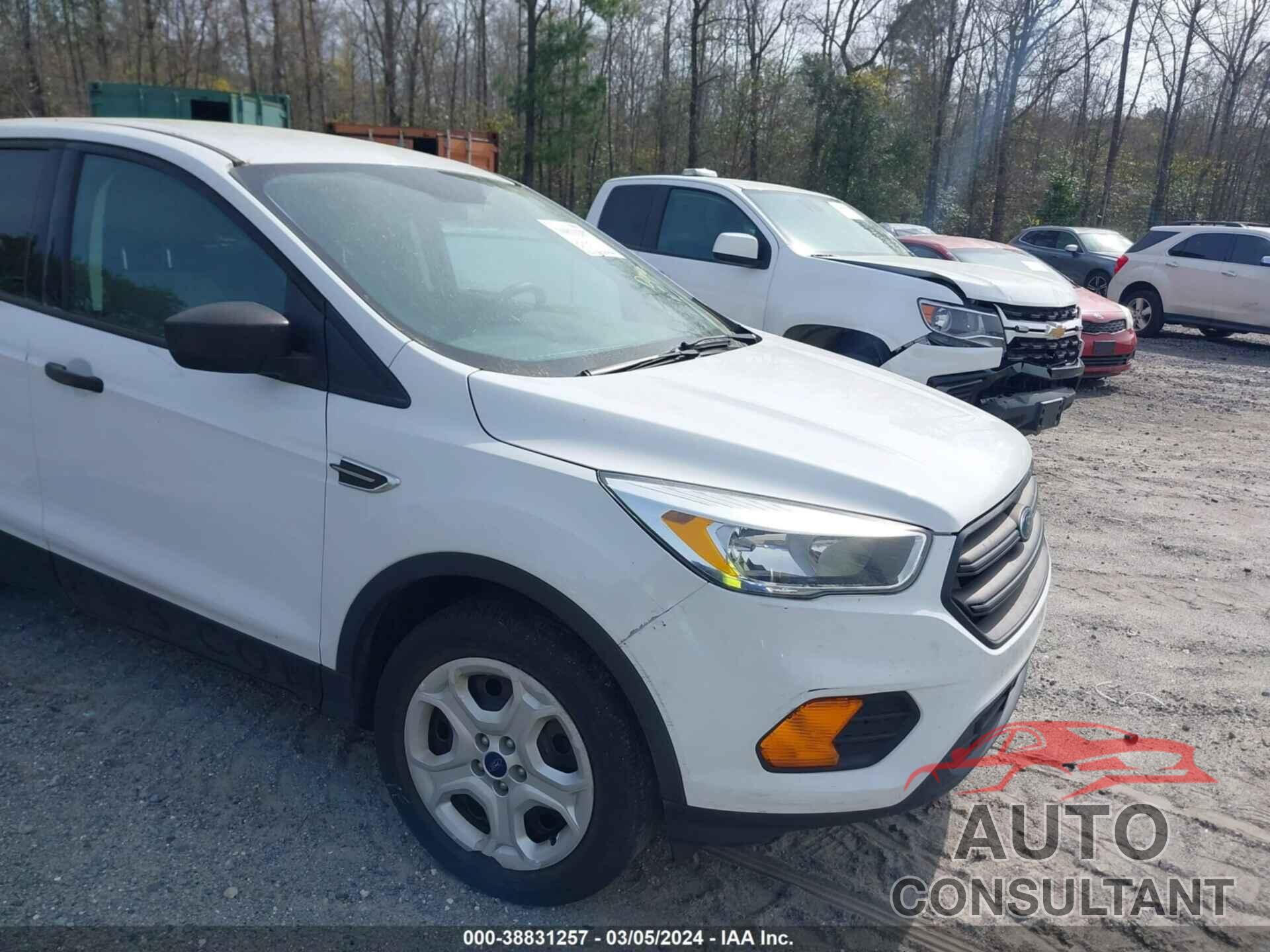 FORD ESCAPE 2017 - 1FMCU0F7XHUA68991