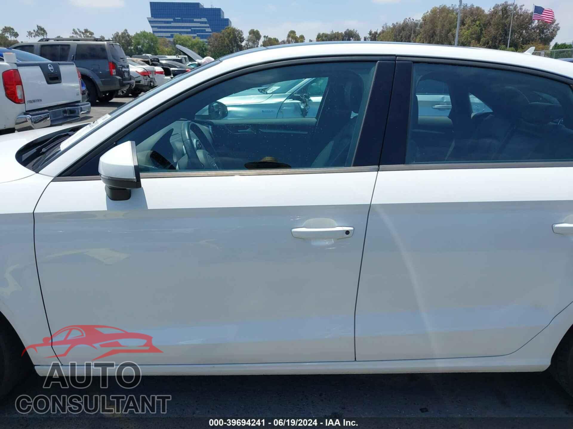 AUDI A3 2016 - WAUA7GFF7G1043045