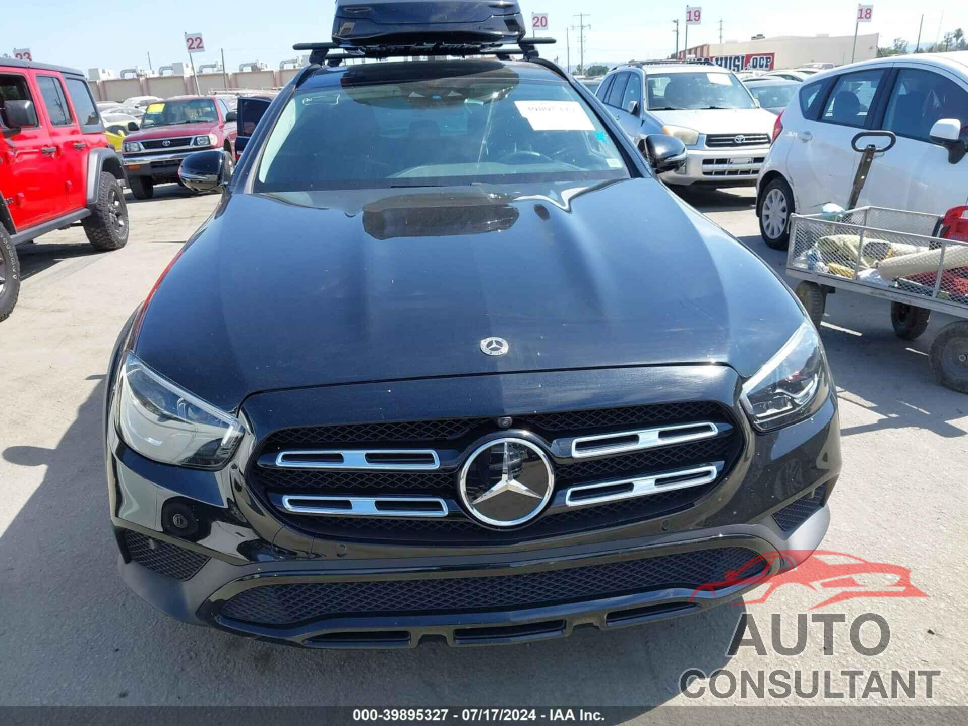 MERCEDES-BENZ E 450 2022 - W1KZH6AB6NB046212