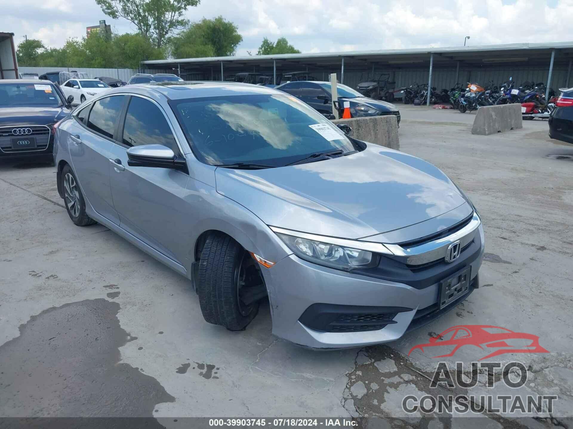 HONDA CIVIC 2018 - 19XFC2F70JE016998