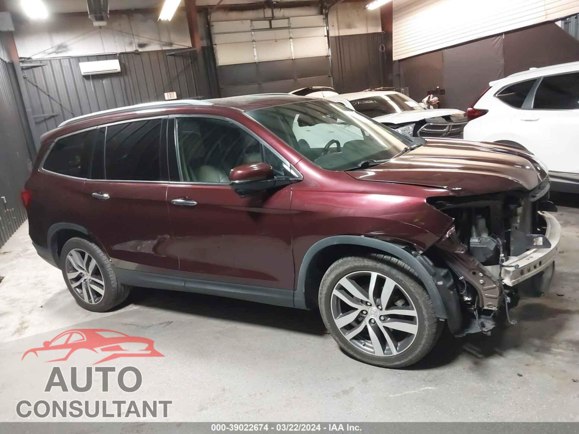 HONDA PILOT 2017 - 5FNYF6H90HB007874