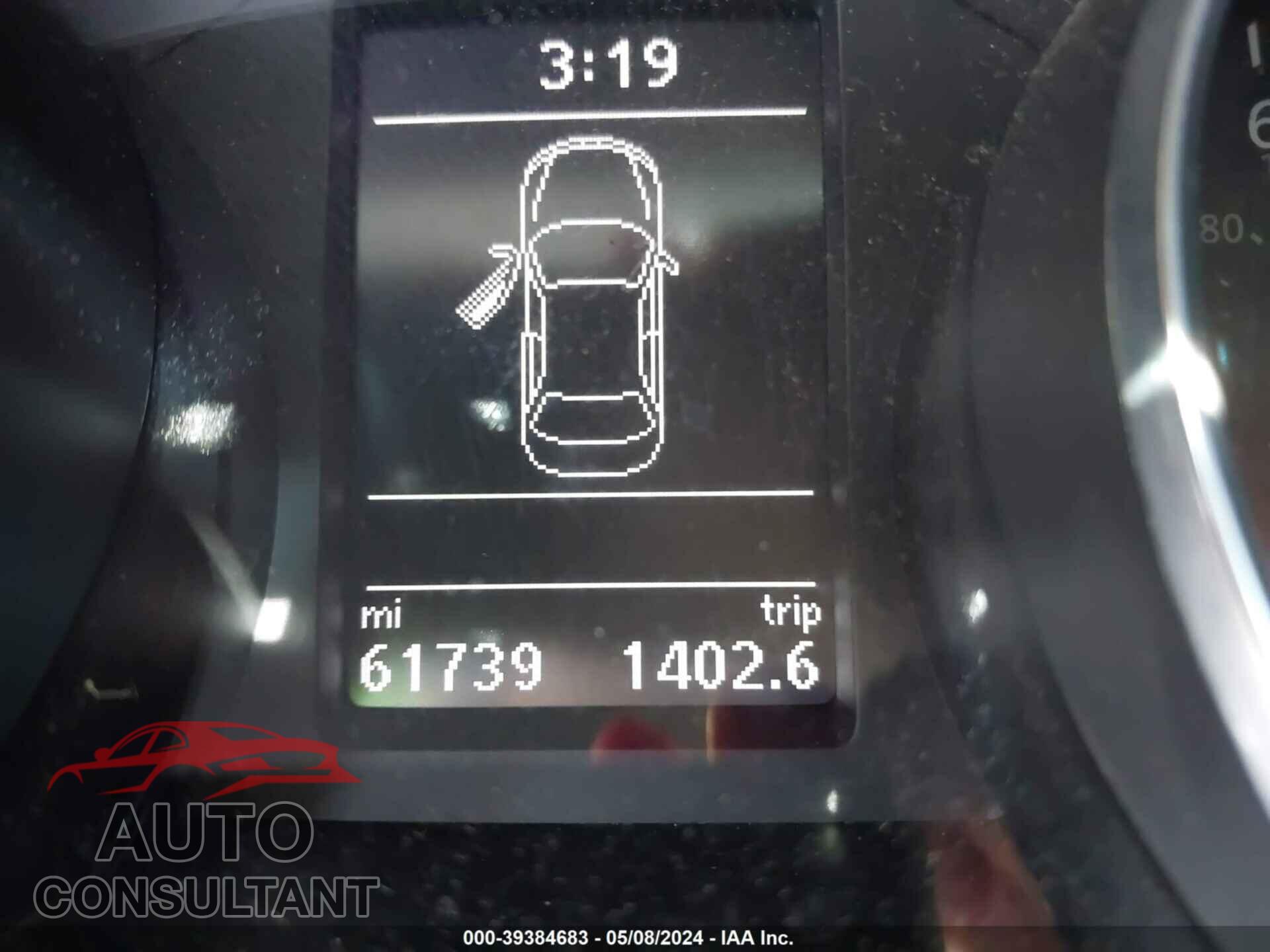 VOLKSWAGEN PASSAT 2017 - 1VWAT7A37HC082541