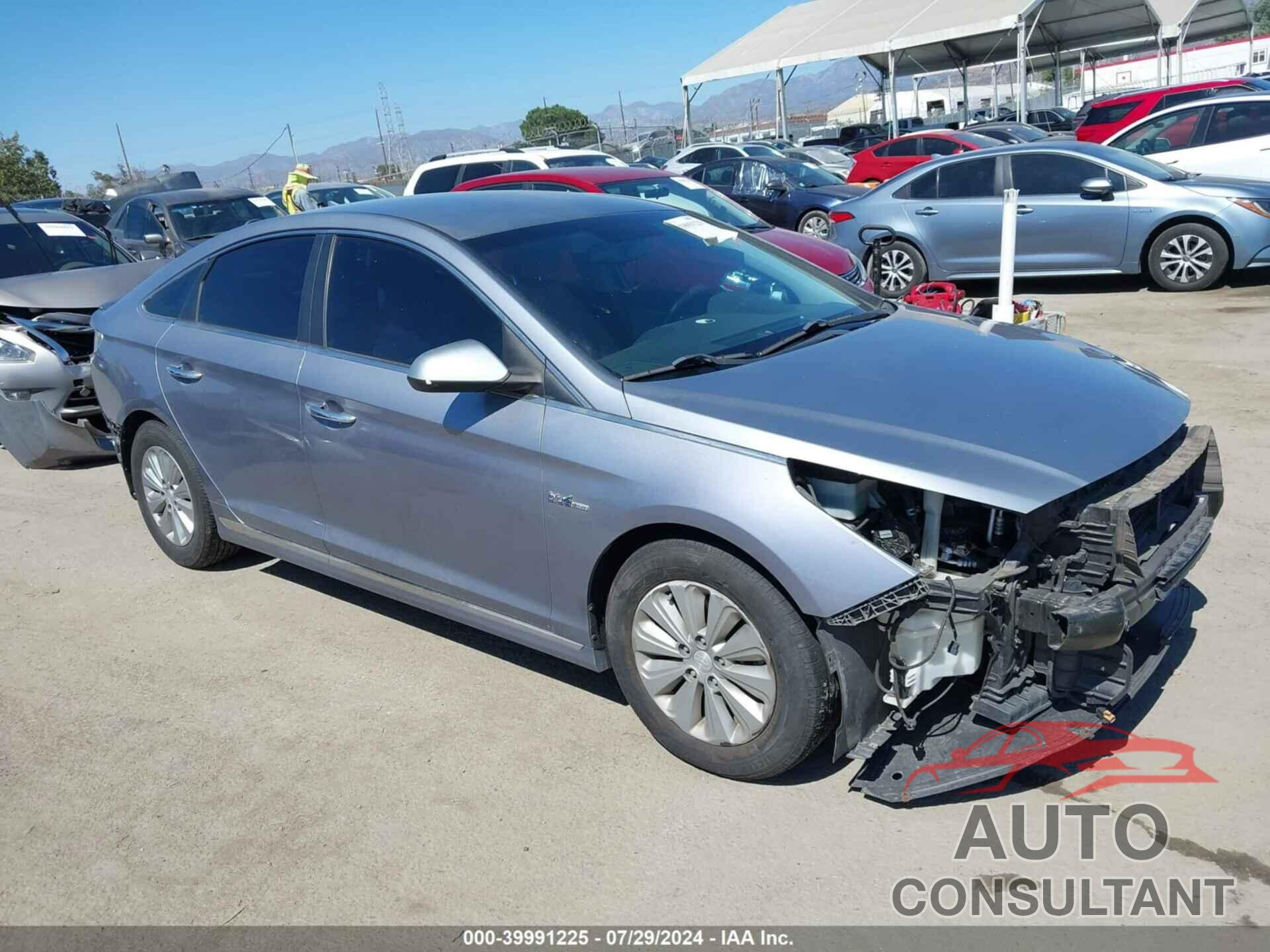 HYUNDAI SONATA HYBRID 2016 - KMHE24L16GA035251