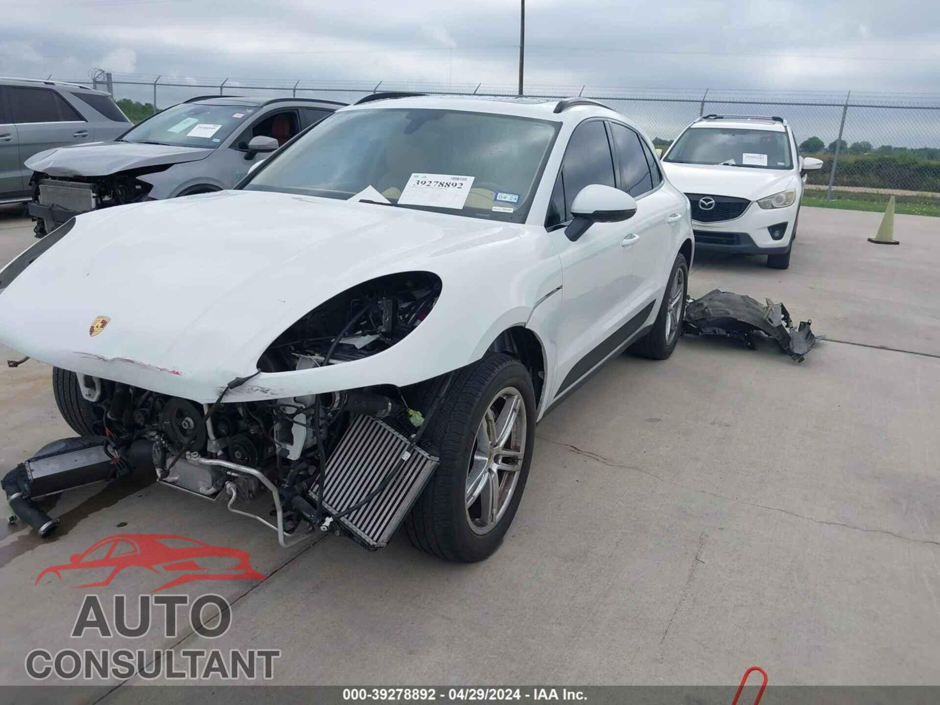 PORSCHE MACAN 2016 - WP1AB2A52GLB41311
