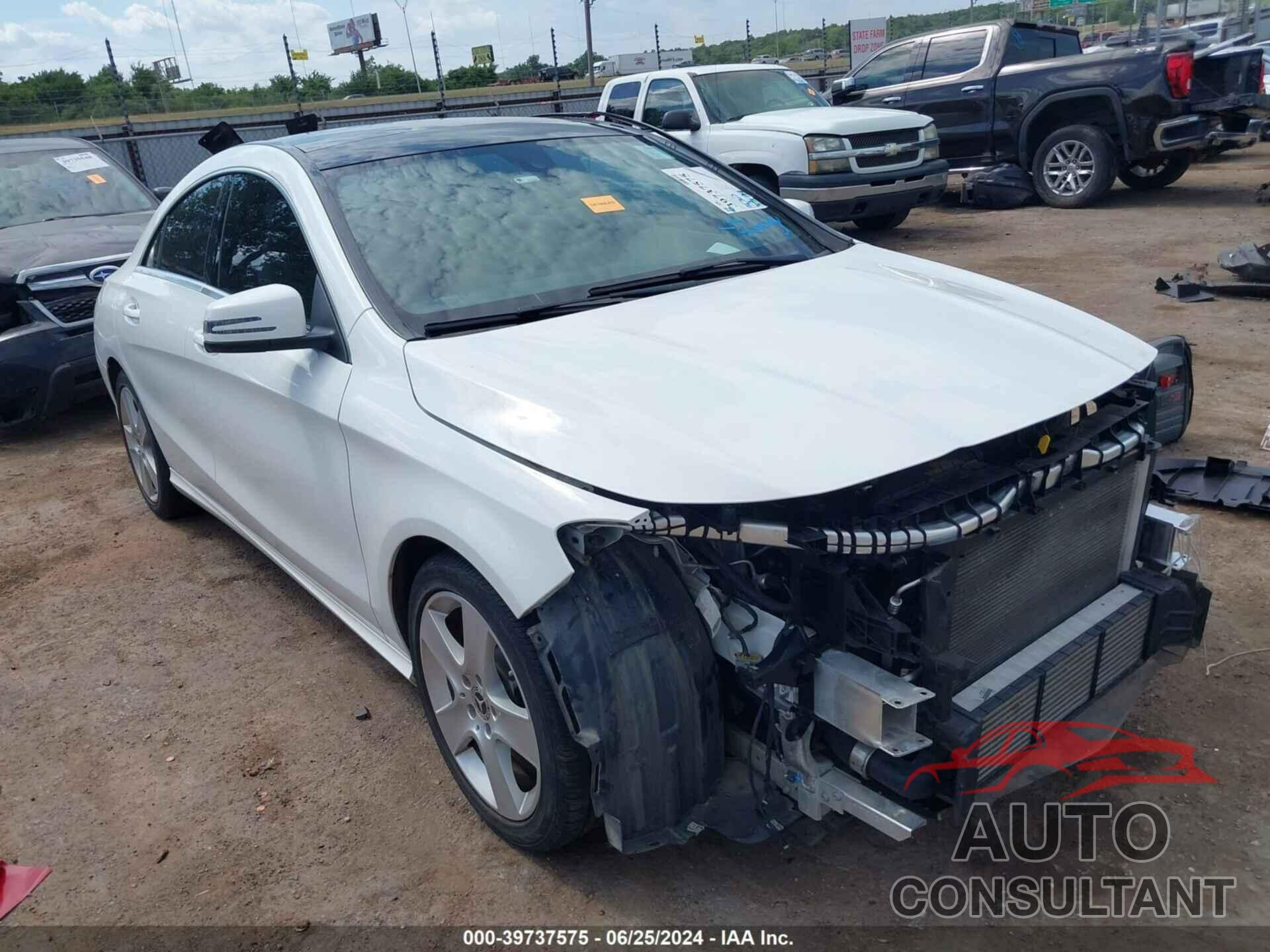 MERCEDES-BENZ CLA 250 2018 - WDDSJ4EB7JN636660