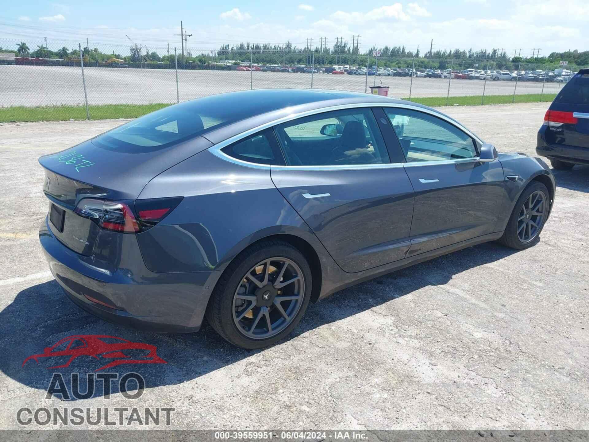TESLA MODEL 3 2019 - 5YJ3E1EB2KF418109